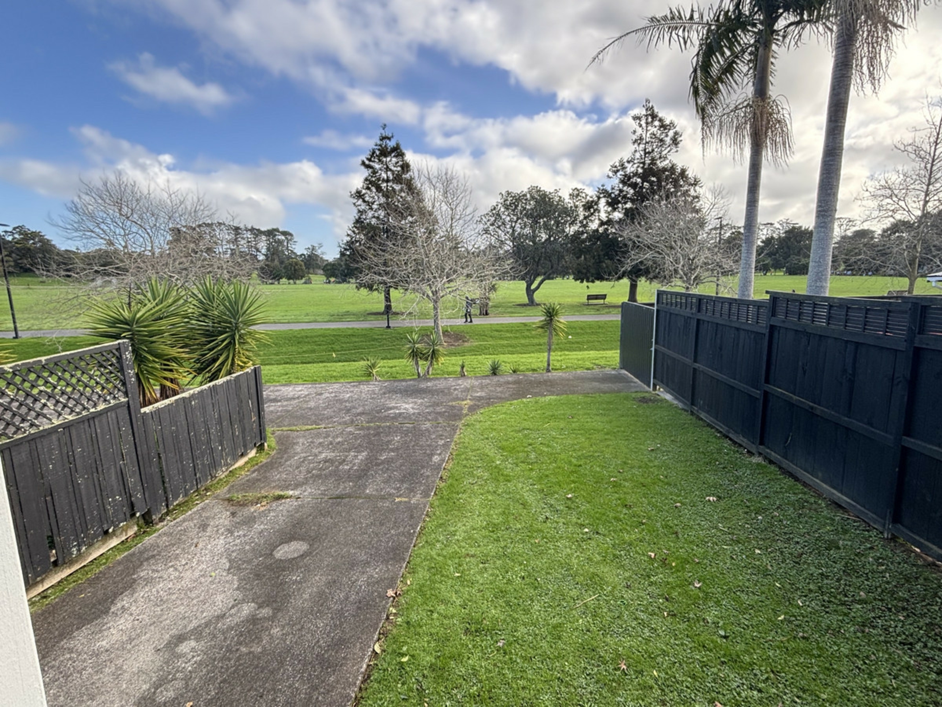 4/11 Rustic Avenue, MOUNT ROSKILL