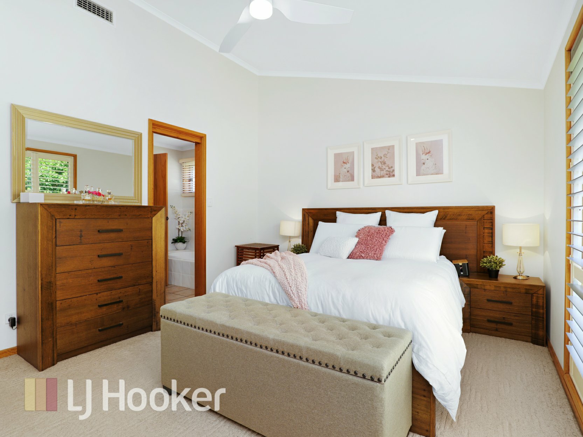 16 Waratah Avenue, SALAMANDER BAY