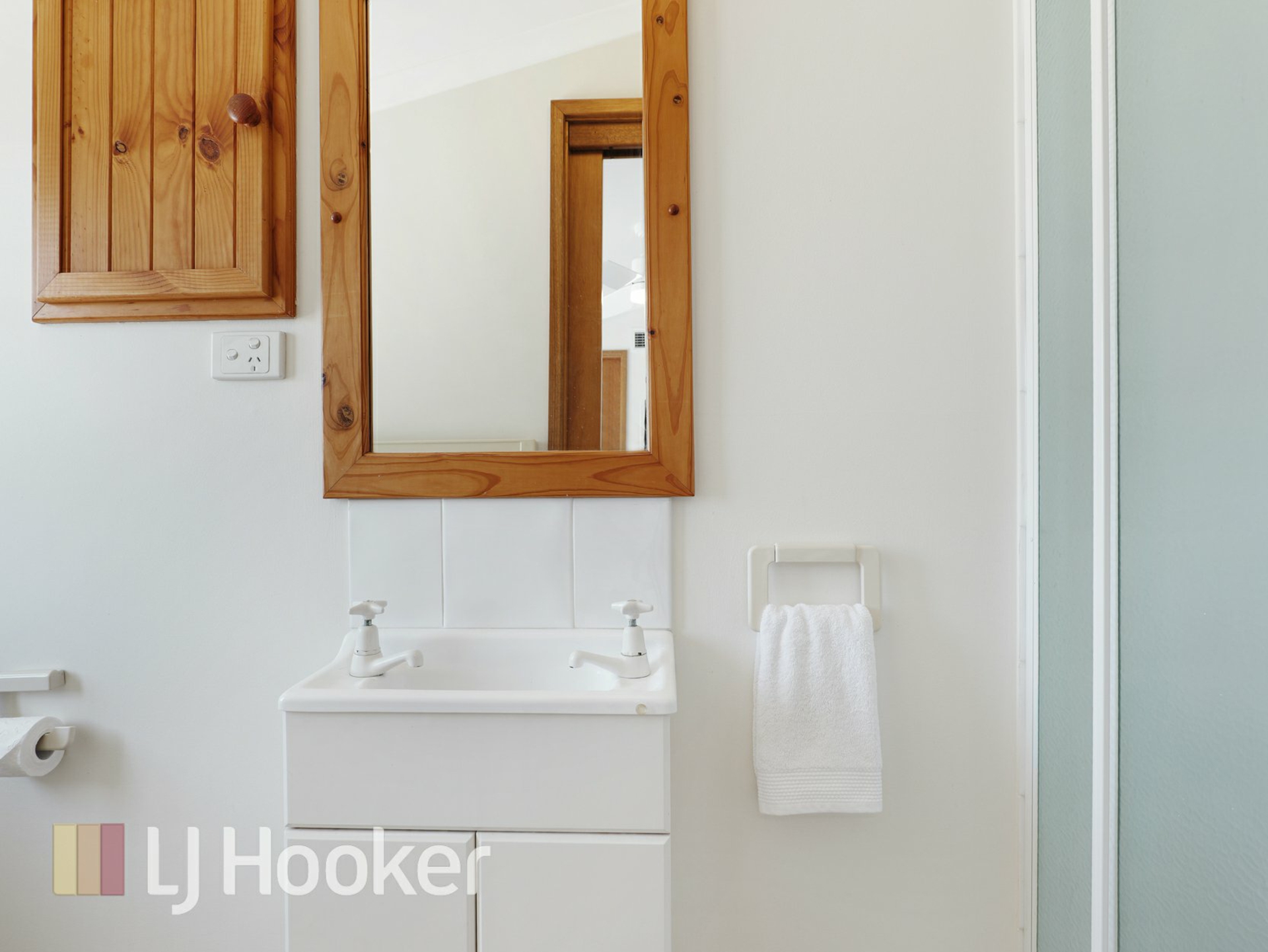 16 Waratah Avenue, SALAMANDER BAY