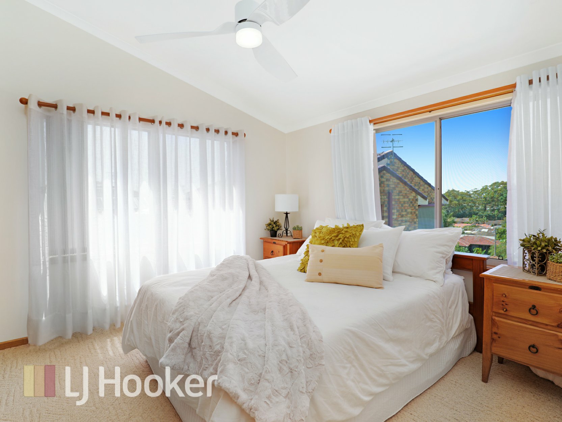 16 Waratah Avenue, SALAMANDER BAY
