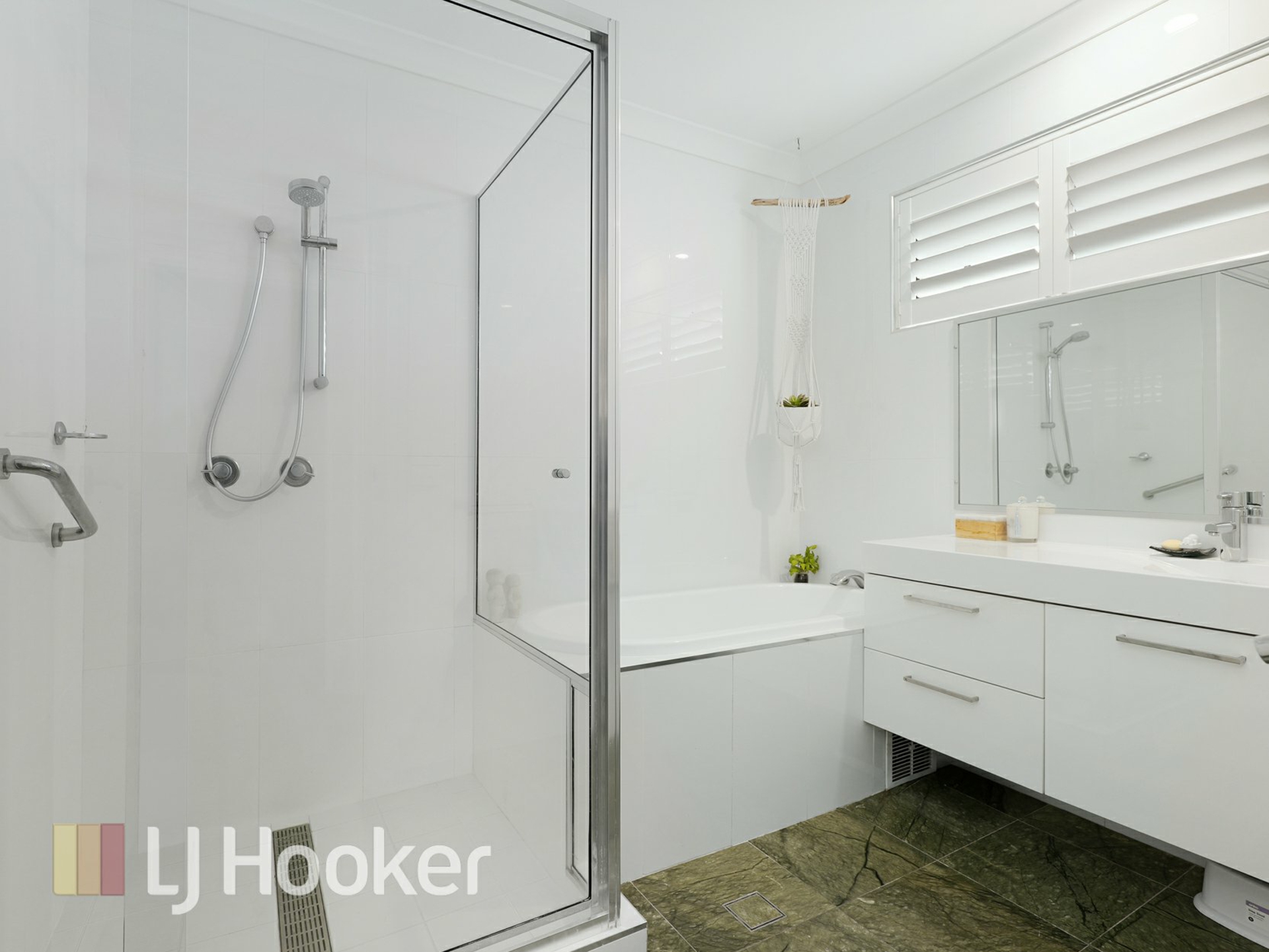 Unit 2/1 Kurrawa Close, NELSON BAY