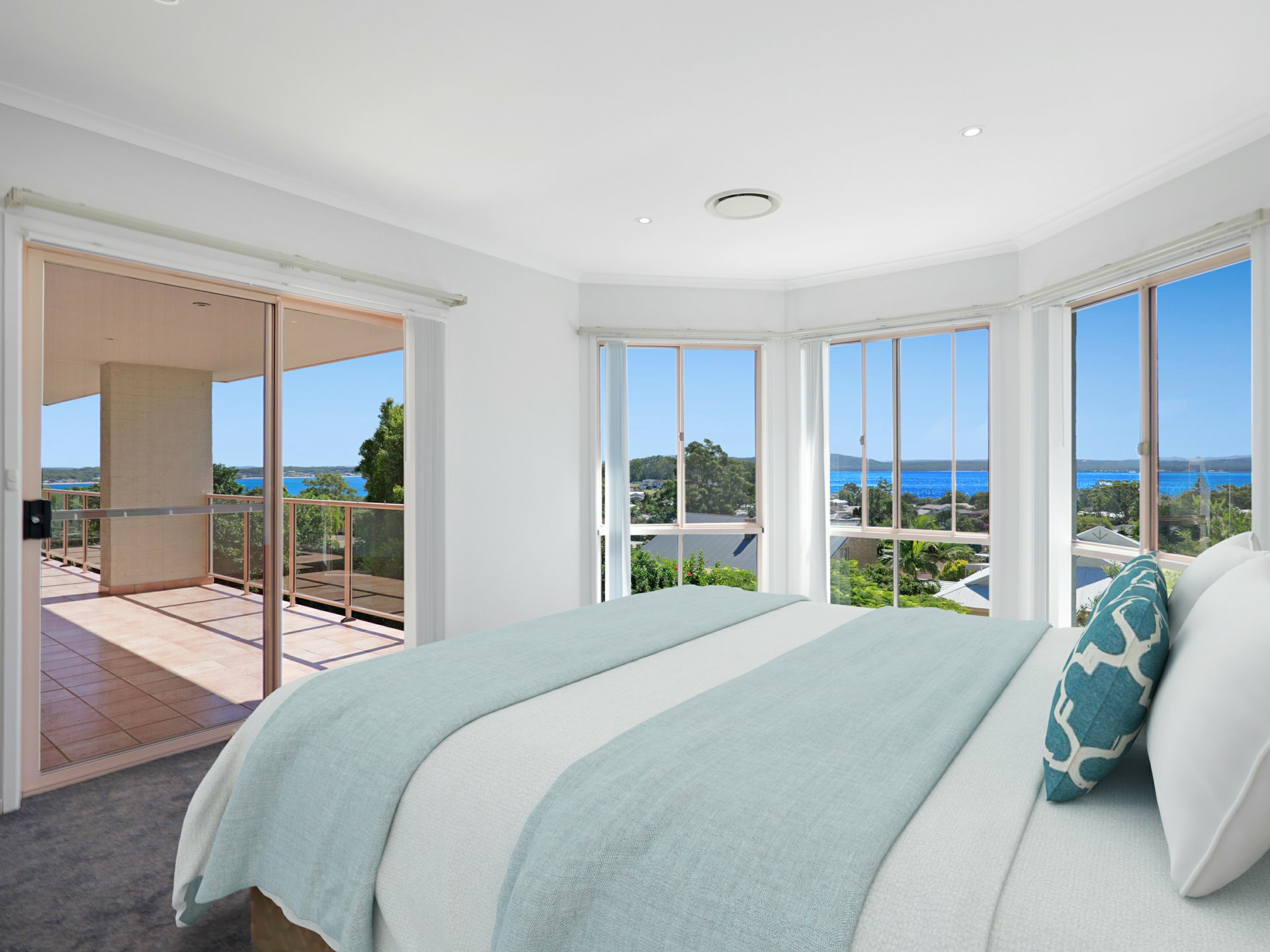 54 The Peninsula, CORLETTE