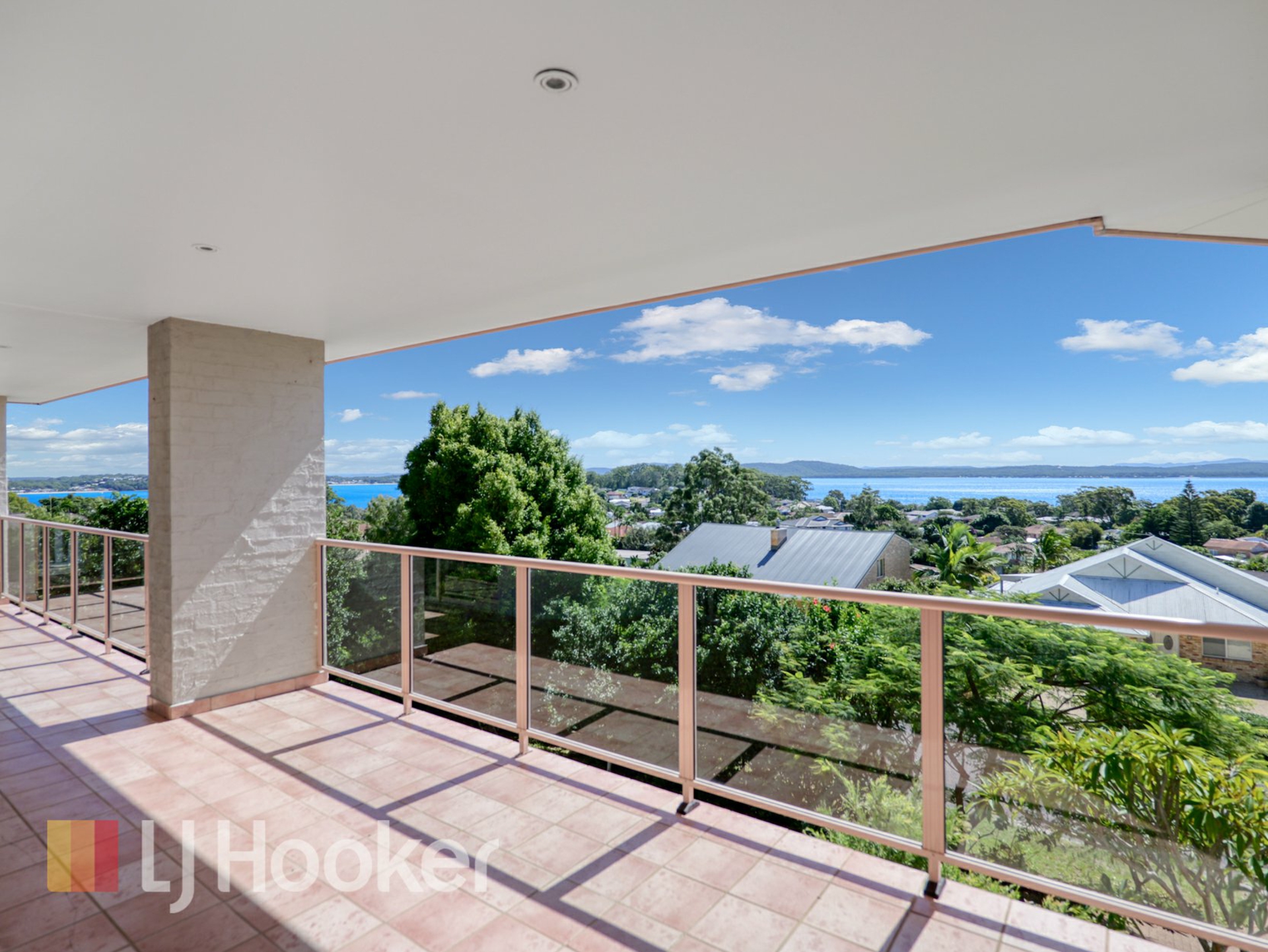 54 The Peninsula, CORLETTE