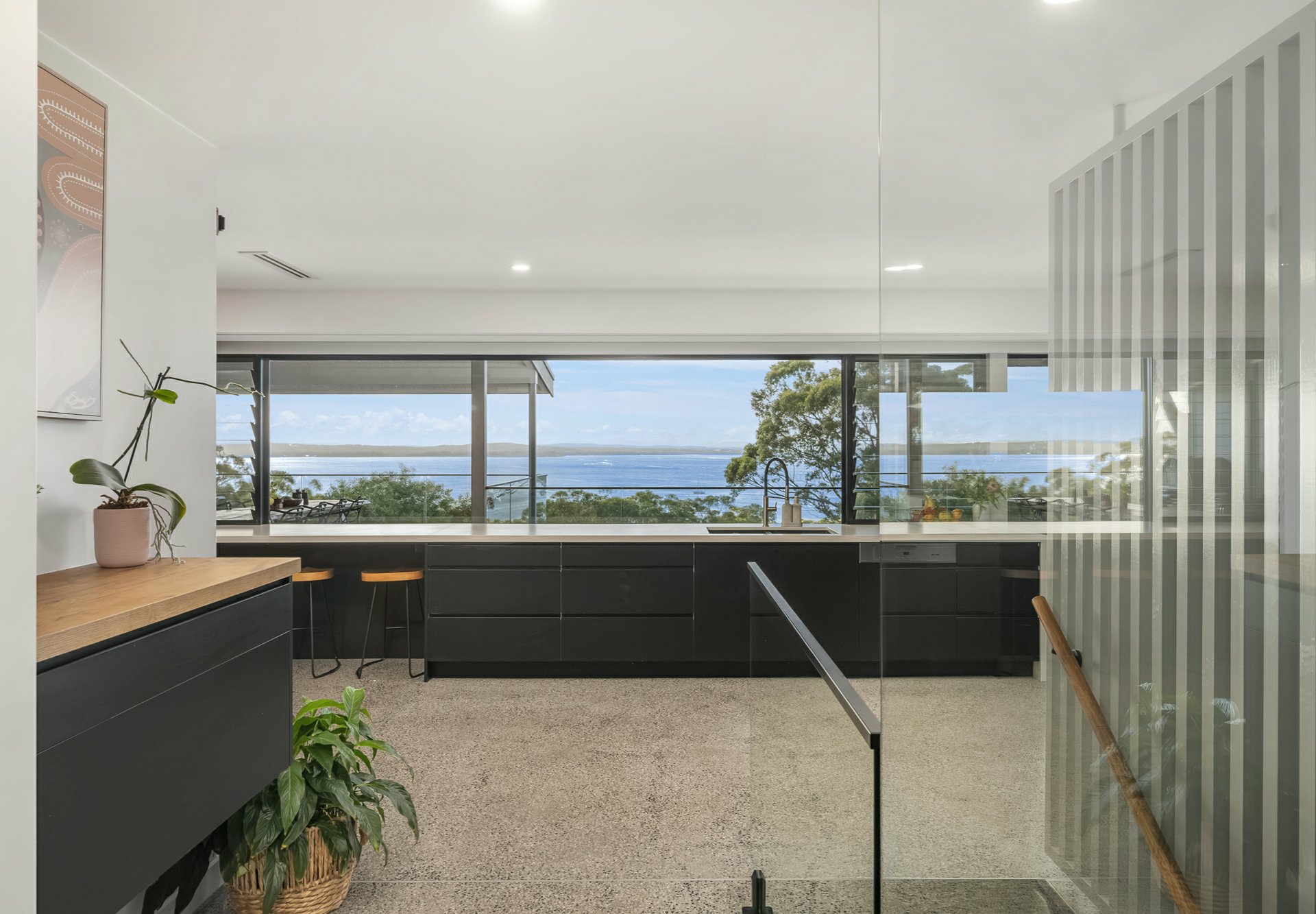 10 Wallawa Road, NELSON BAY