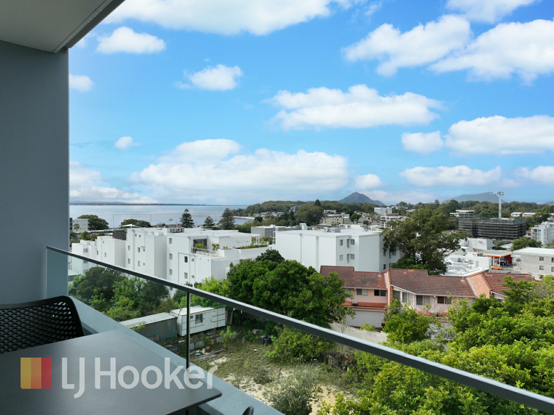 58 (Unit 458)/19 Church Street — photo 5 of 17