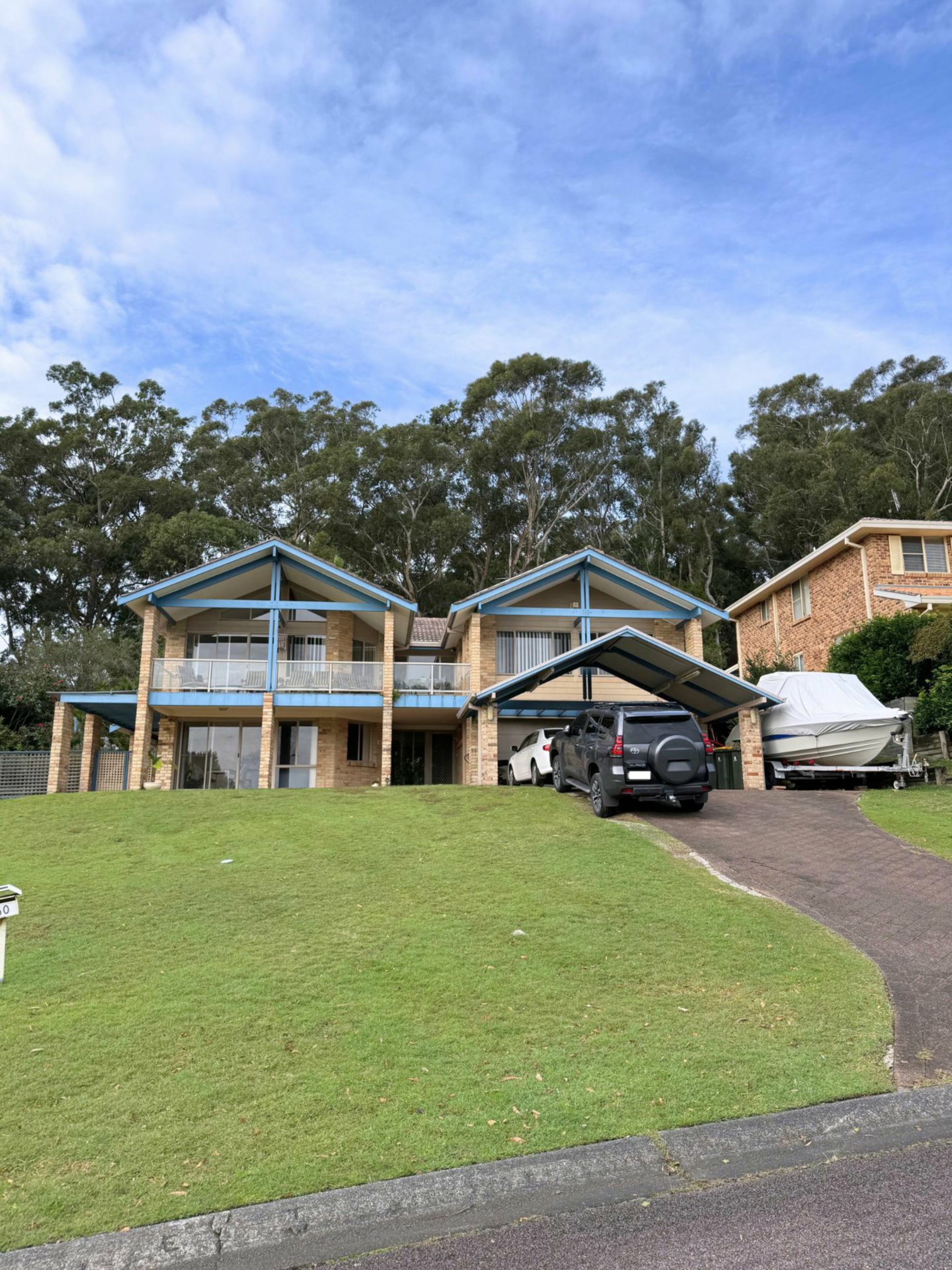 60 The Peninsula, CORLETTE