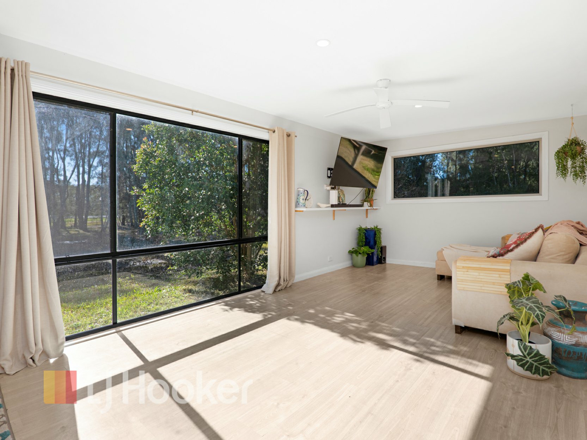 418 Marsh Road, BOBS FARM