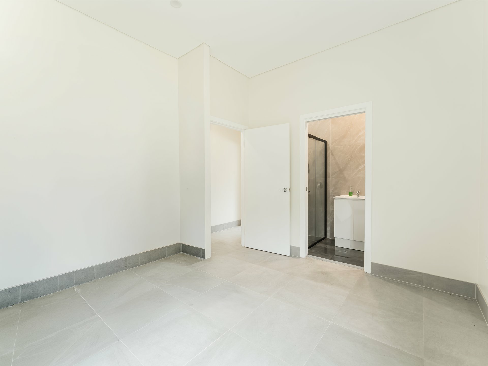 10D Sansom Road — photo 5 of 17