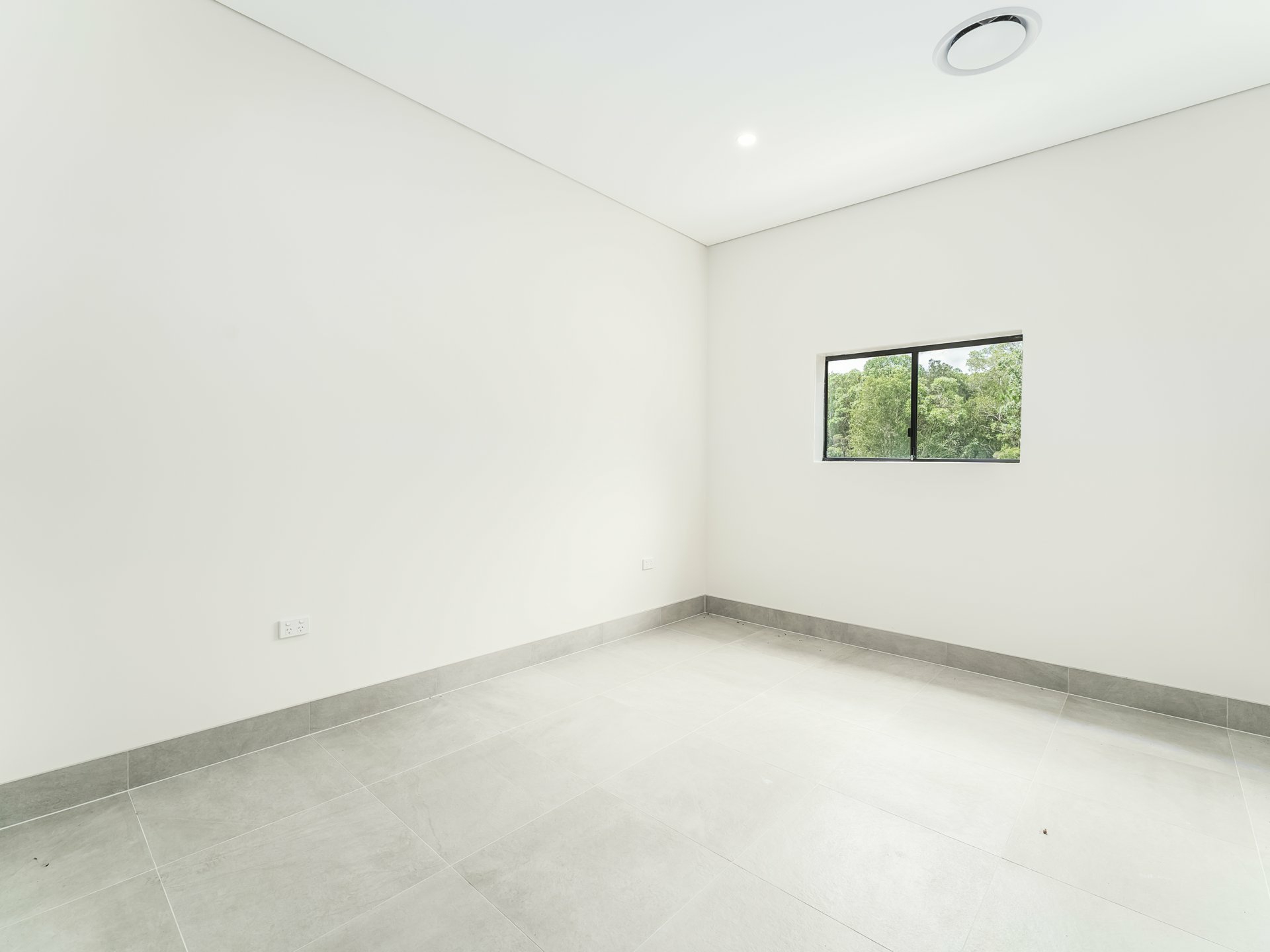 10D Sansom Road — photo 9 of 17