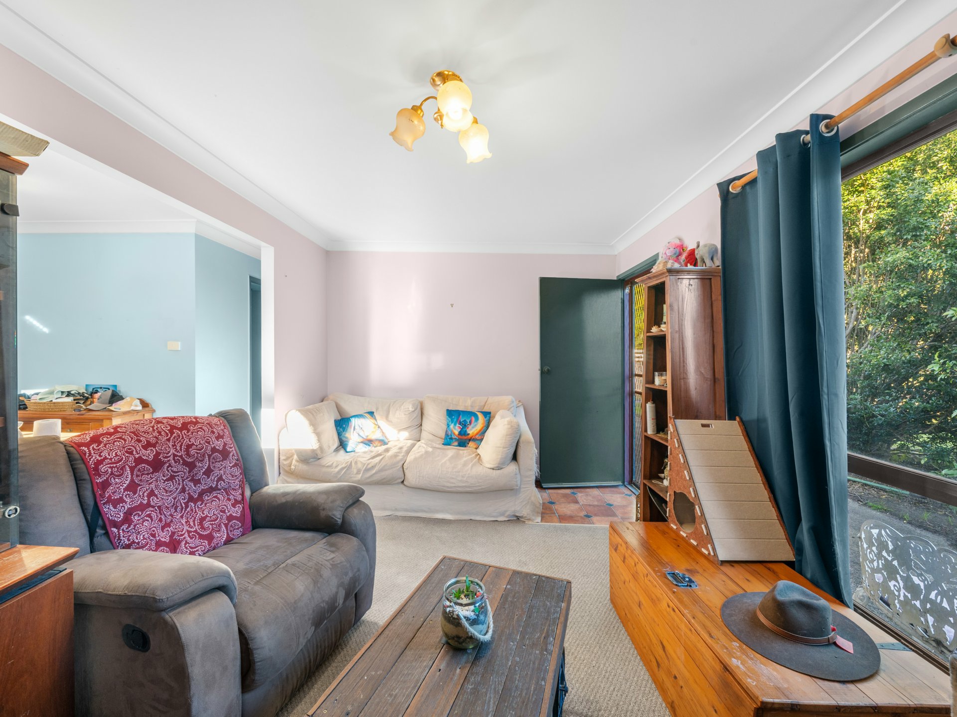 17 Taylor Road — photo 3 of 23