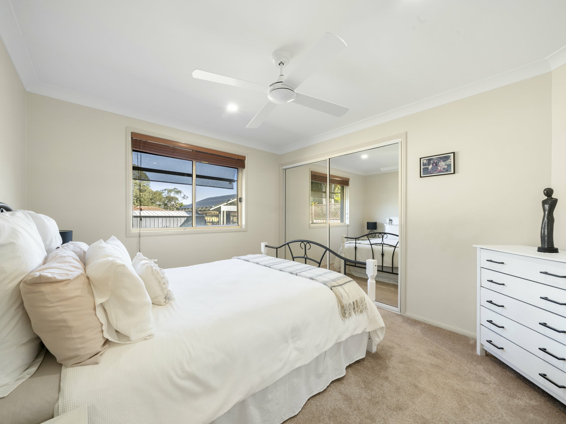 4 Plimsoll Close — photo 13 of 27