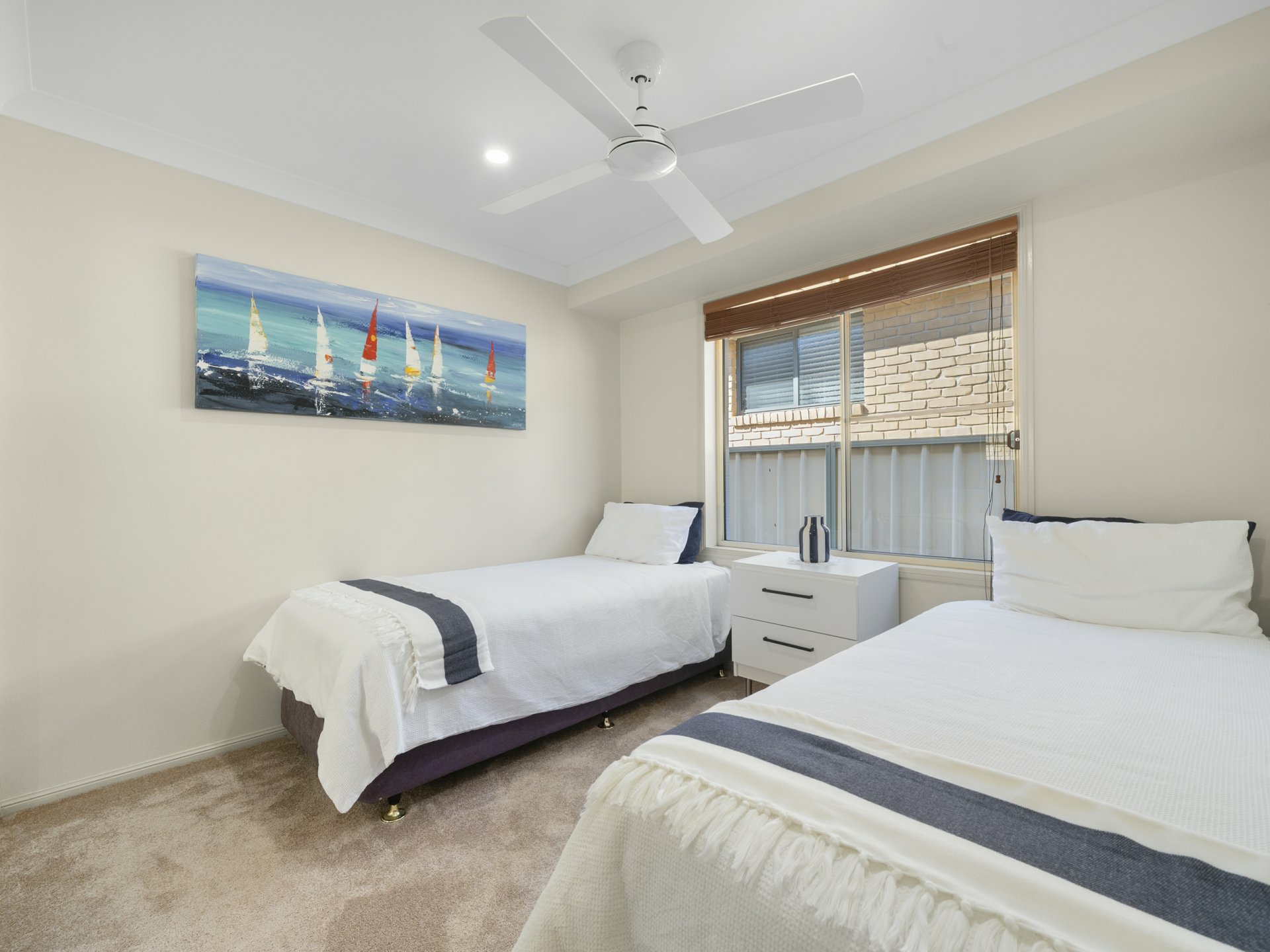 4 Plimsoll Close — photo 14 of 27