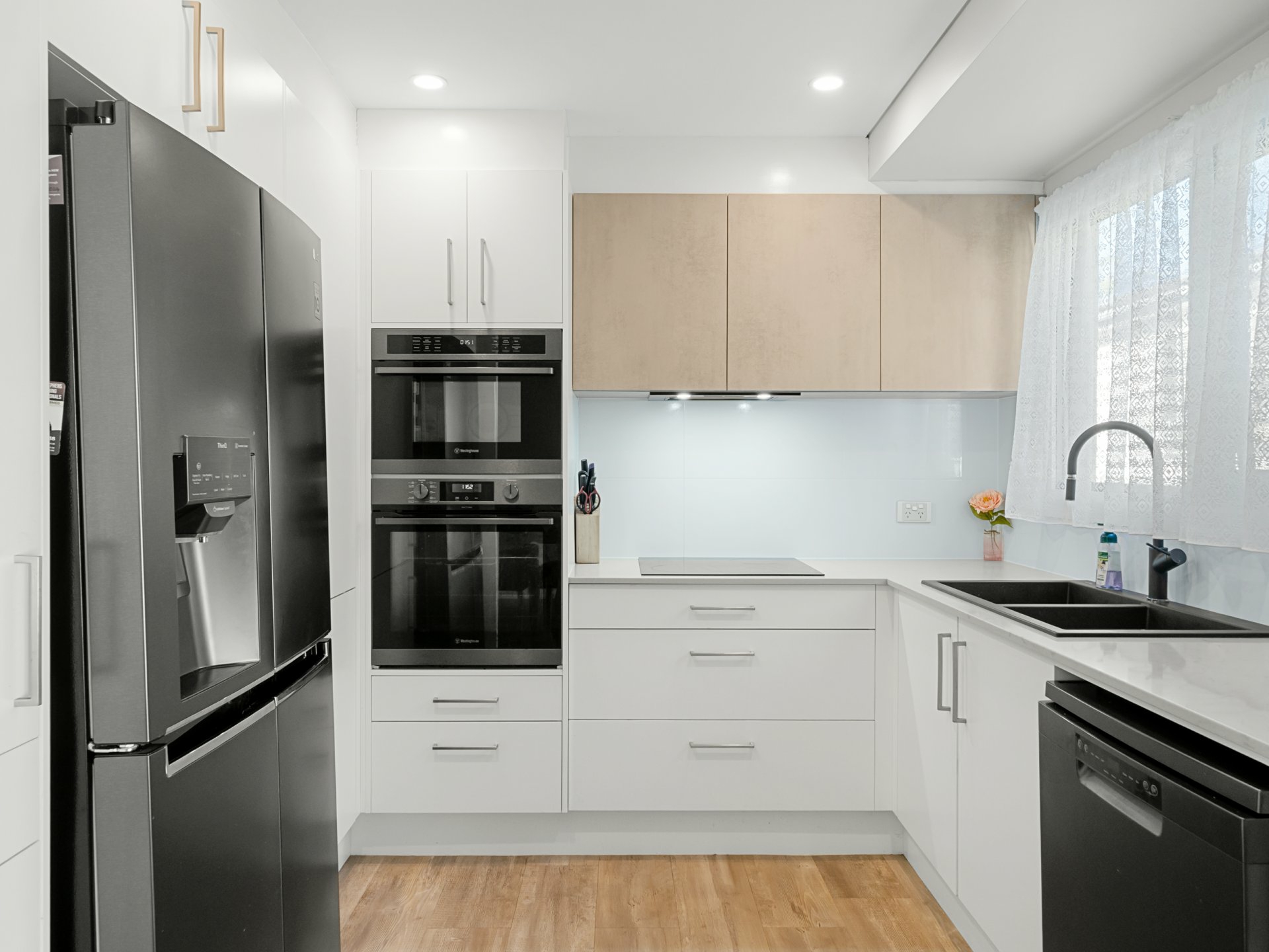 6/42 Stockton Street — photo 2 of 19