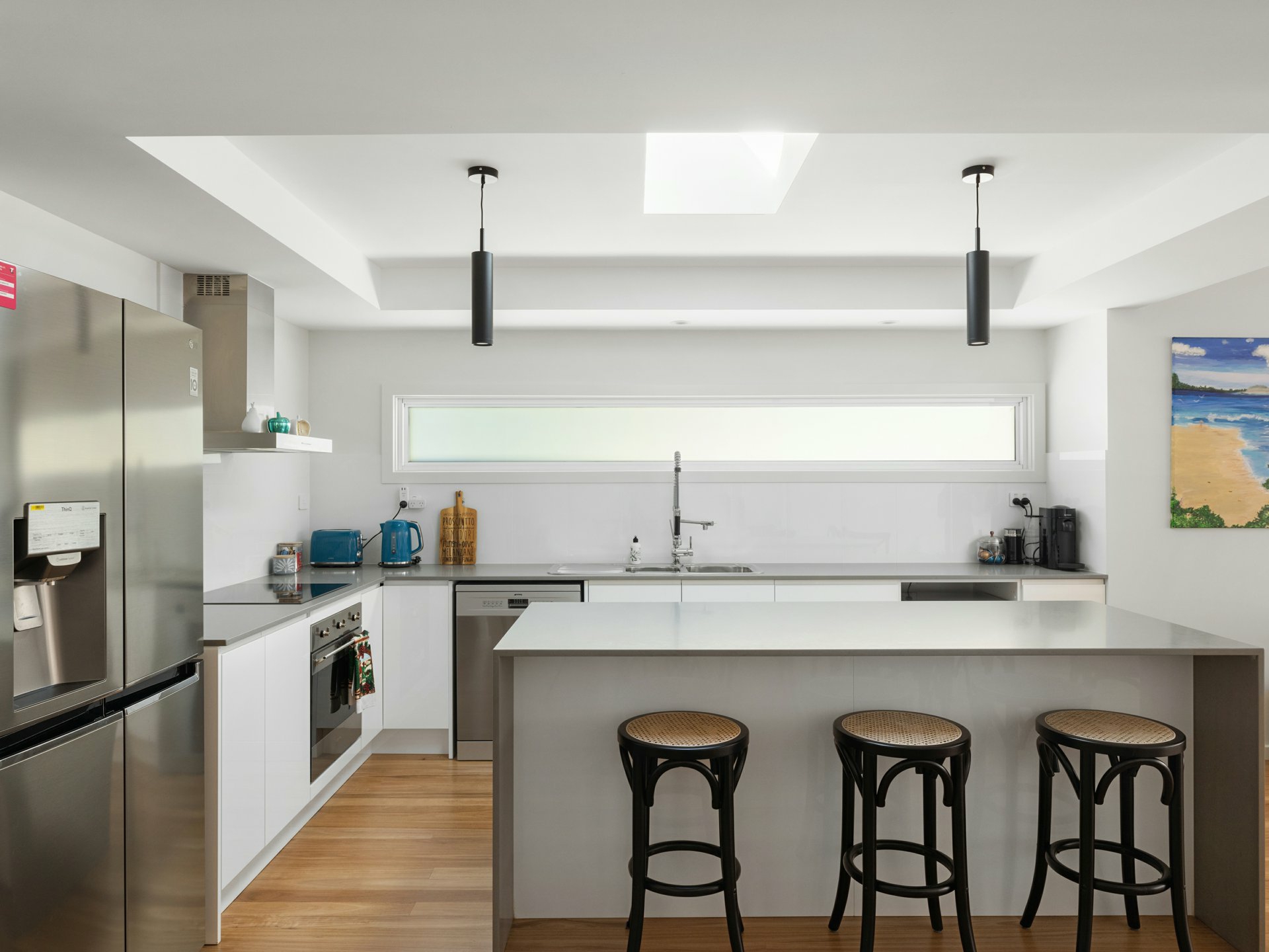 15 Yoolarai Crescent — photo 3 of 29