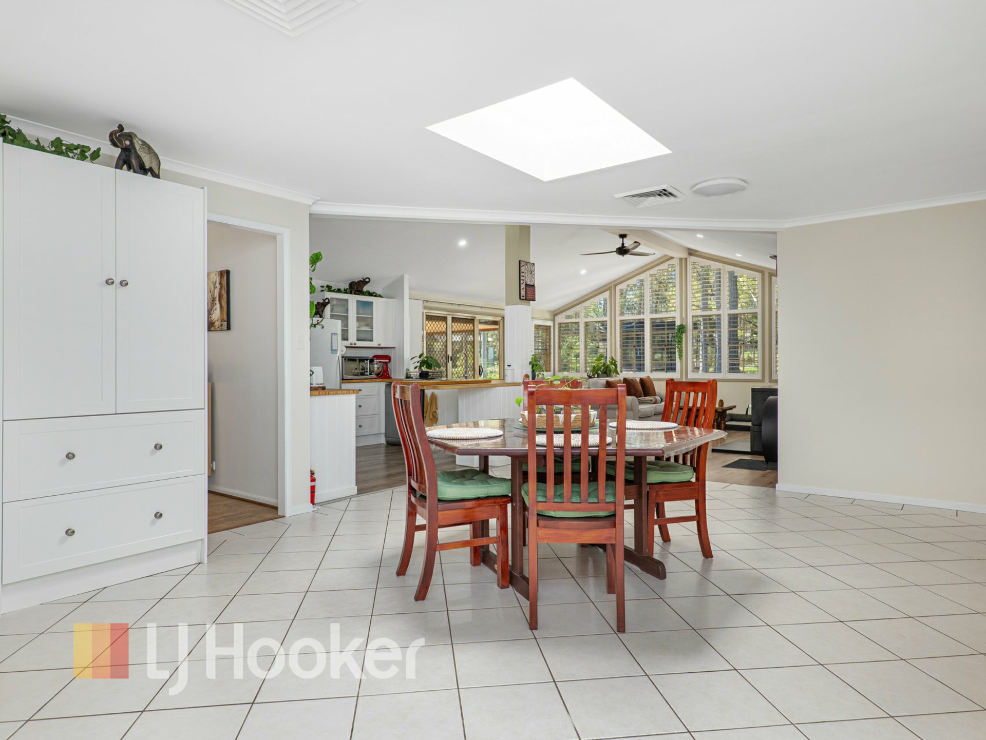 26 Lewis Drive — photo 10 of 27