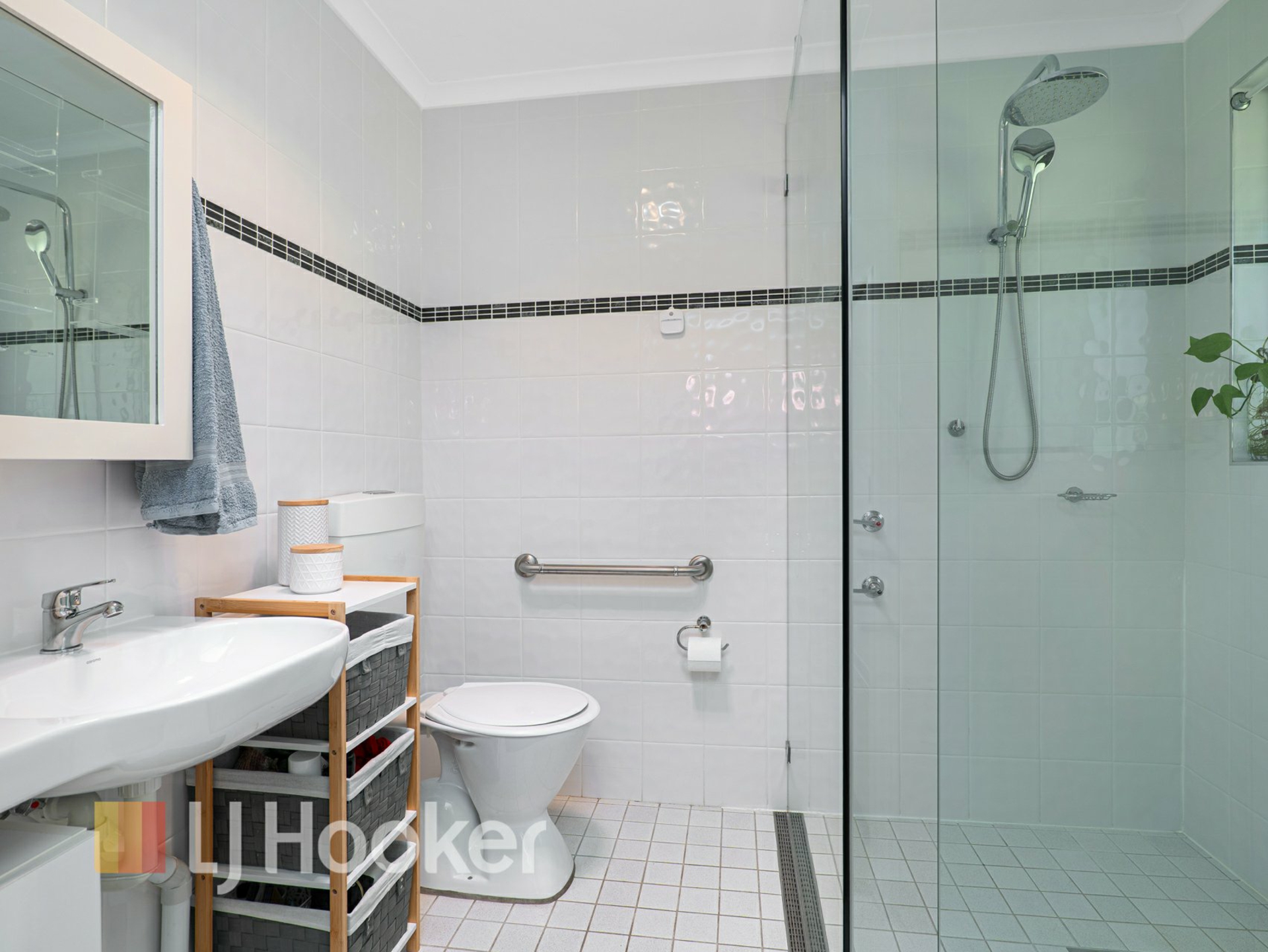 26 Lewis Drive — photo 16 of 27
