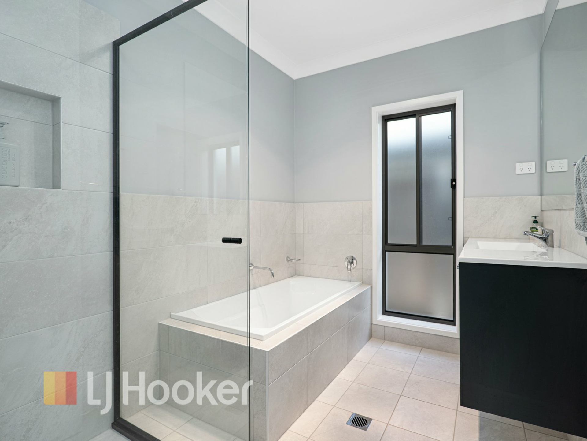 21 Portmarnock Close — photo 15 of 21