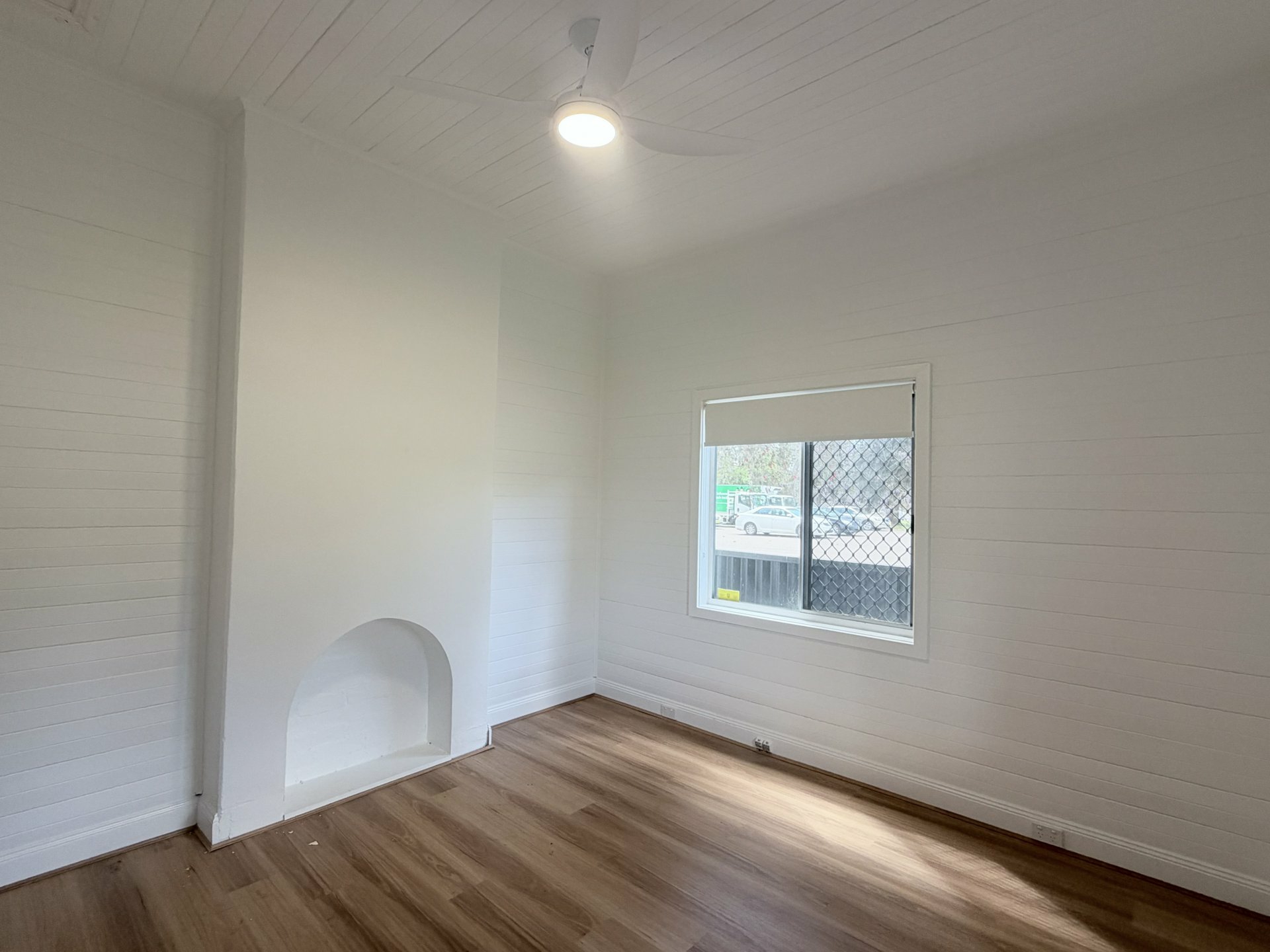 102 Port Stephens Street — photo 2 of 6