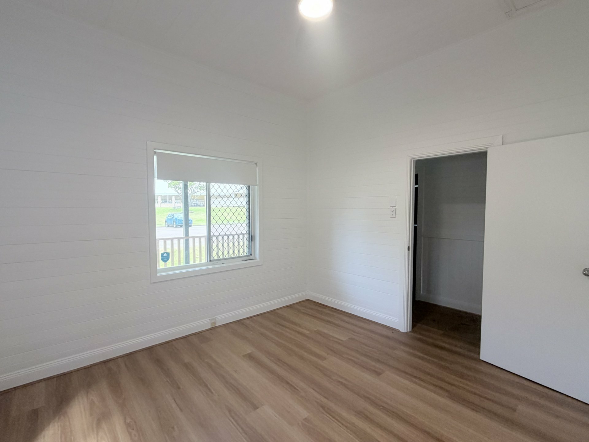 102 Port Stephens Street — photo 3 of 6