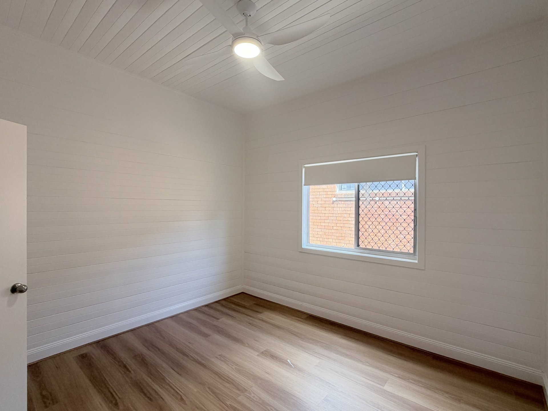 102 Port Stephens Street — photo 5 of 6