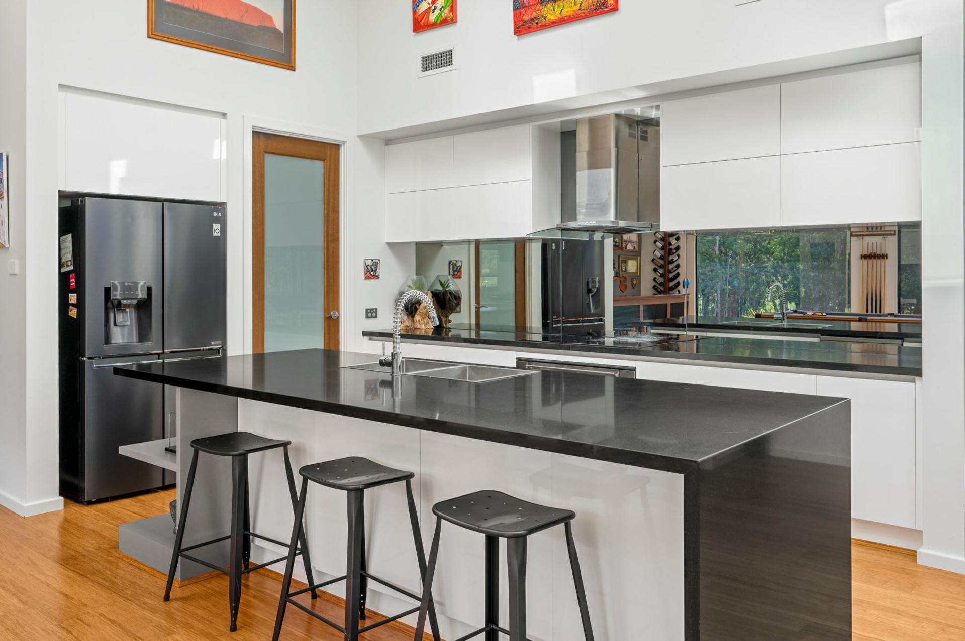 45 Turnberry Lane — photo 3 of 17