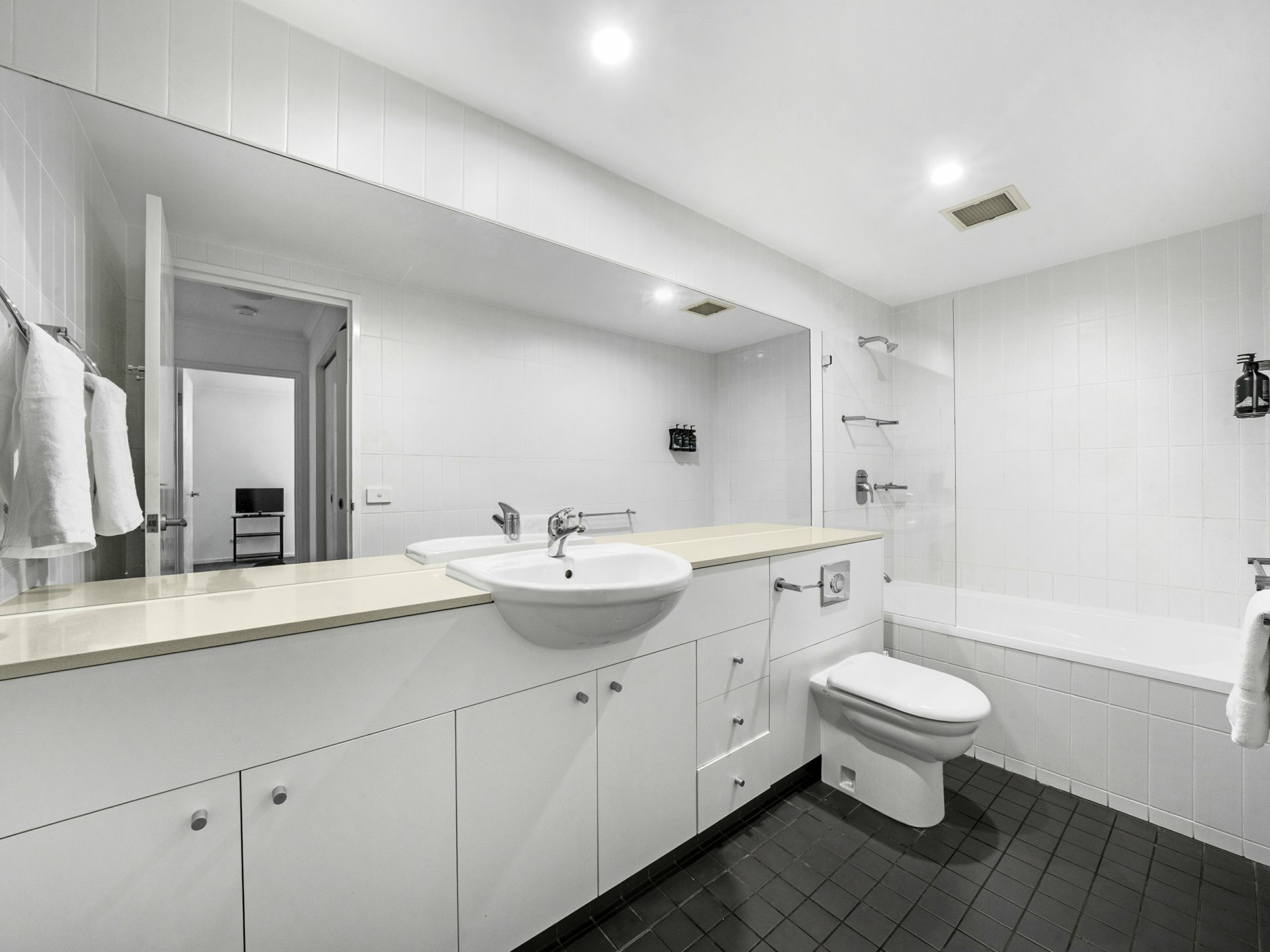 1/1a Tomaree Street — photo 16 of 21