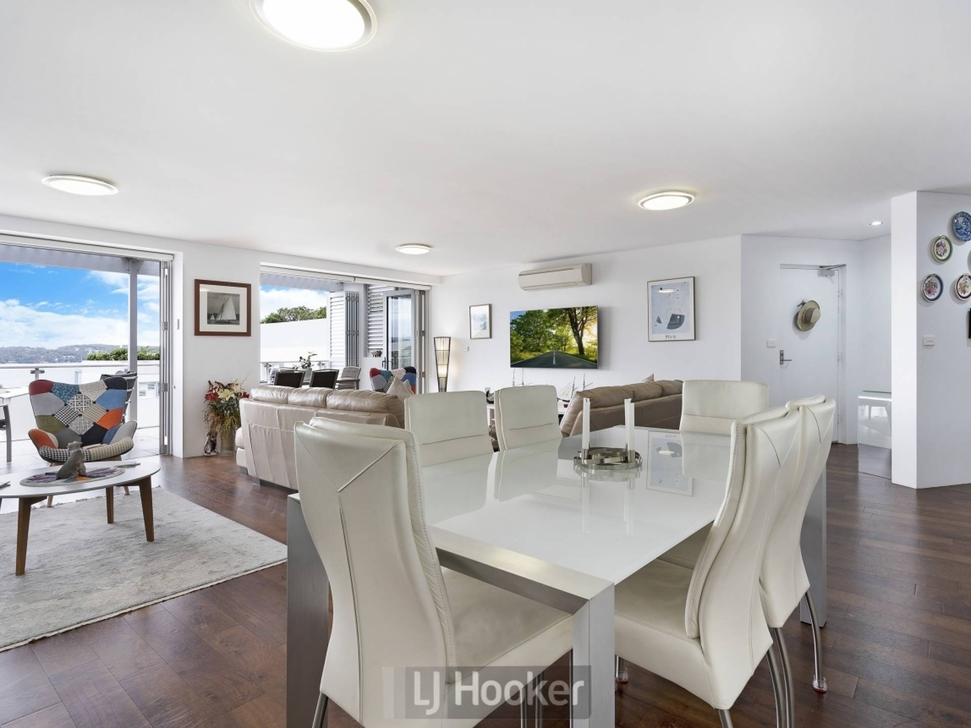 15/100 Brighton Avenue, TORONTO