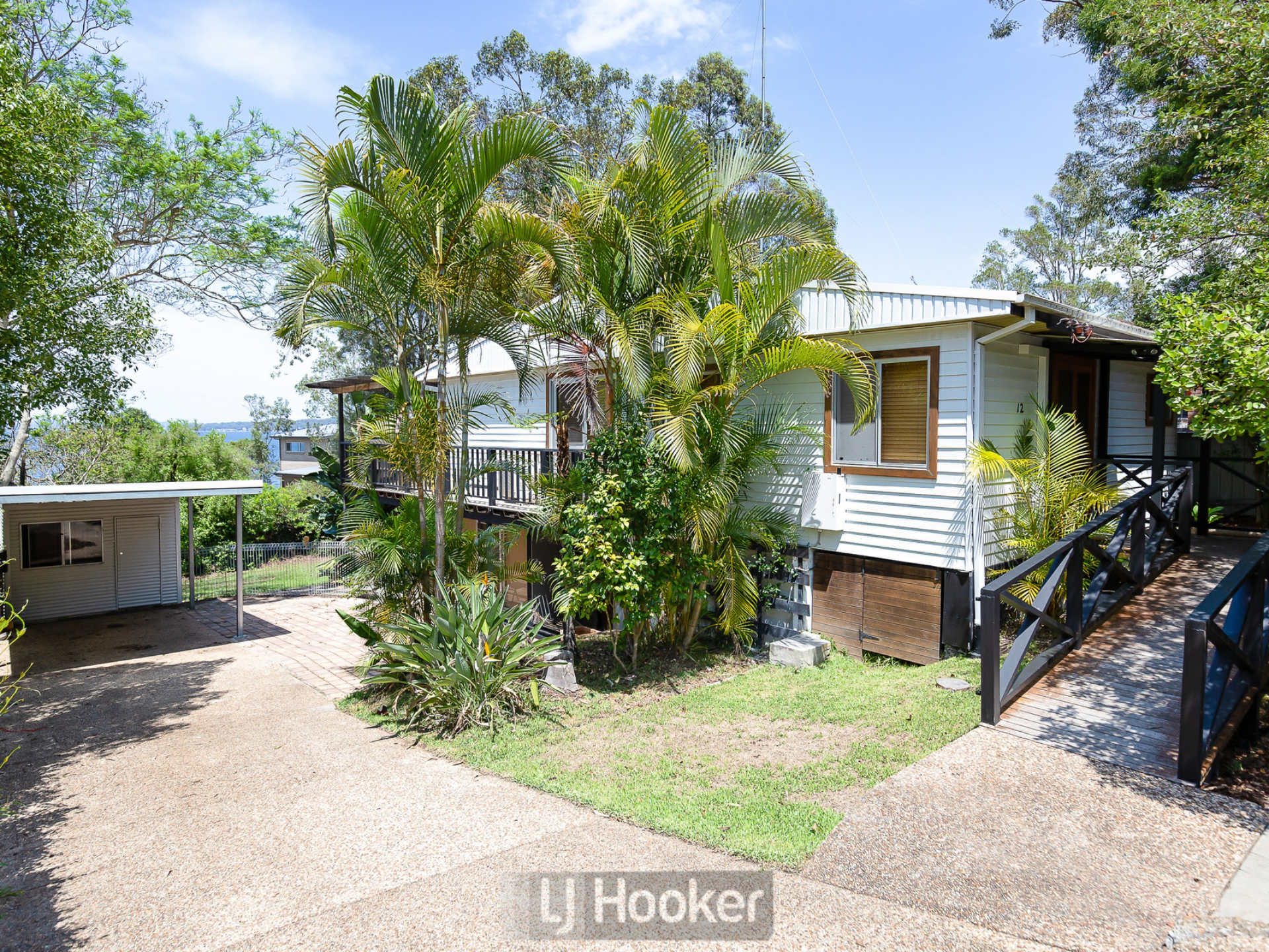 12 Wattle Street, Bolton Point