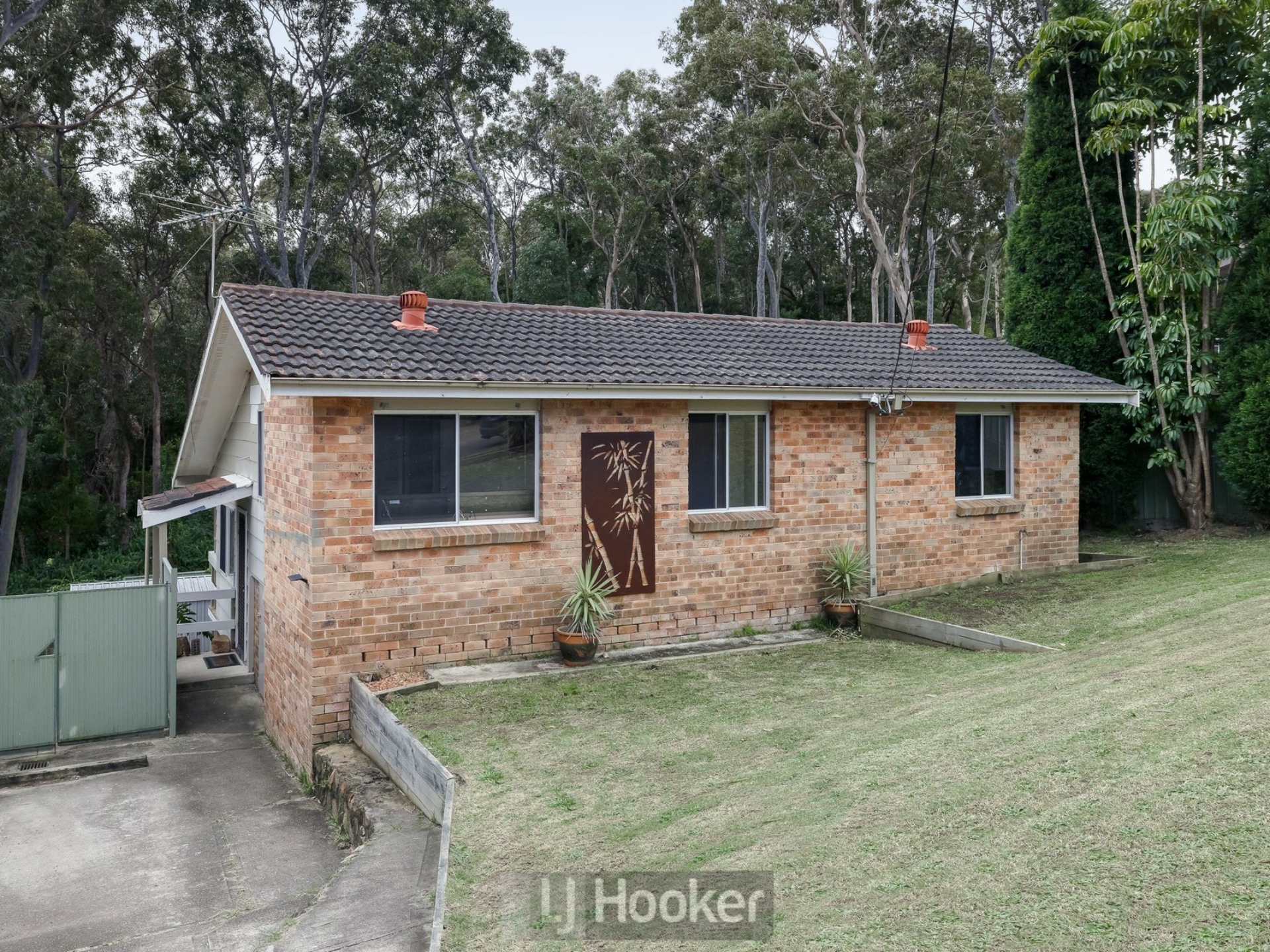 8 Bulkirra Place, Bolton Point