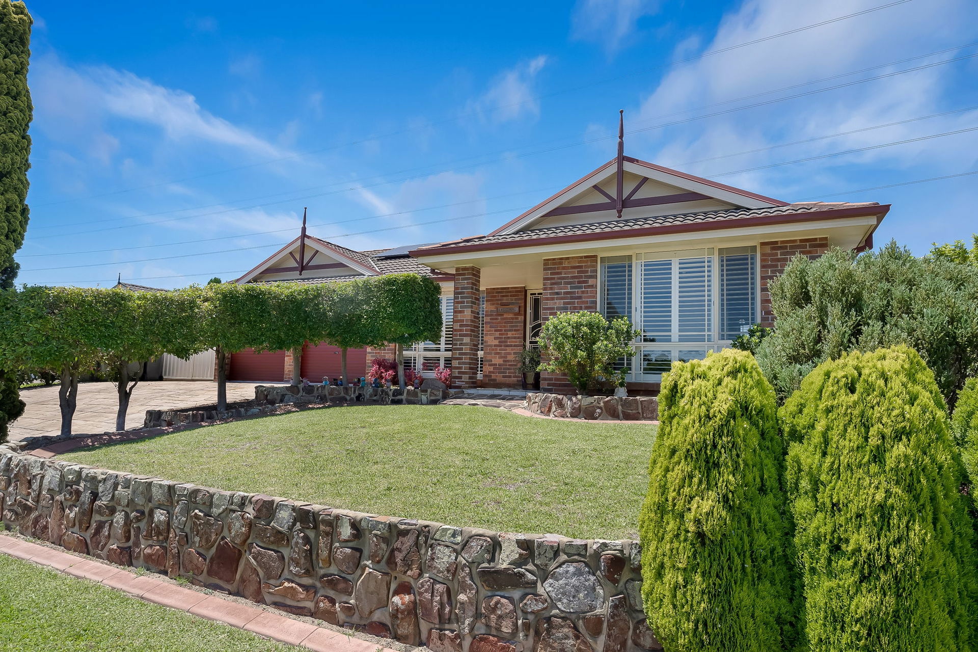 9 Nightingale Crescent, CAMERON PARK