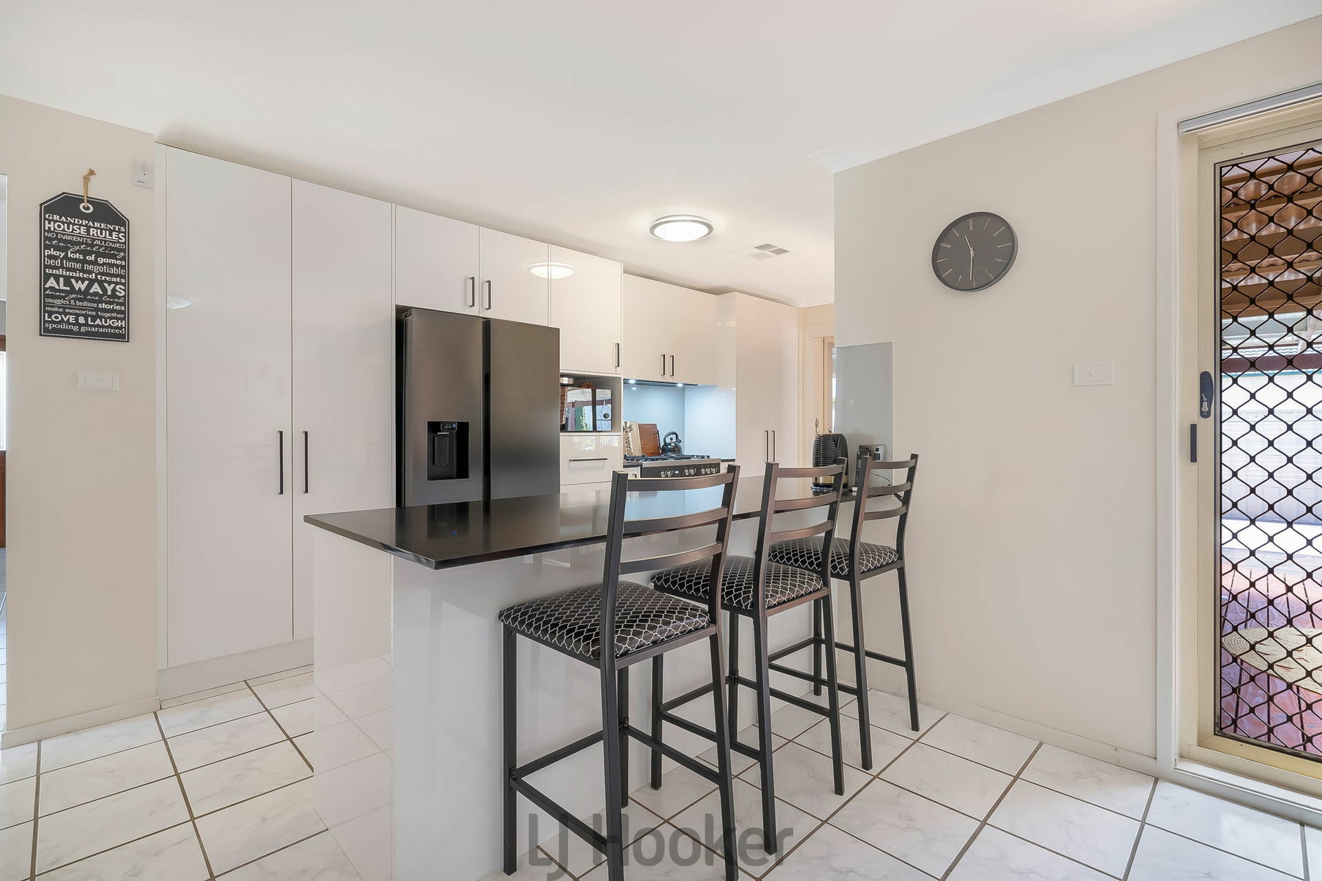 9 Nightingale Crescent, CAMERON PARK
