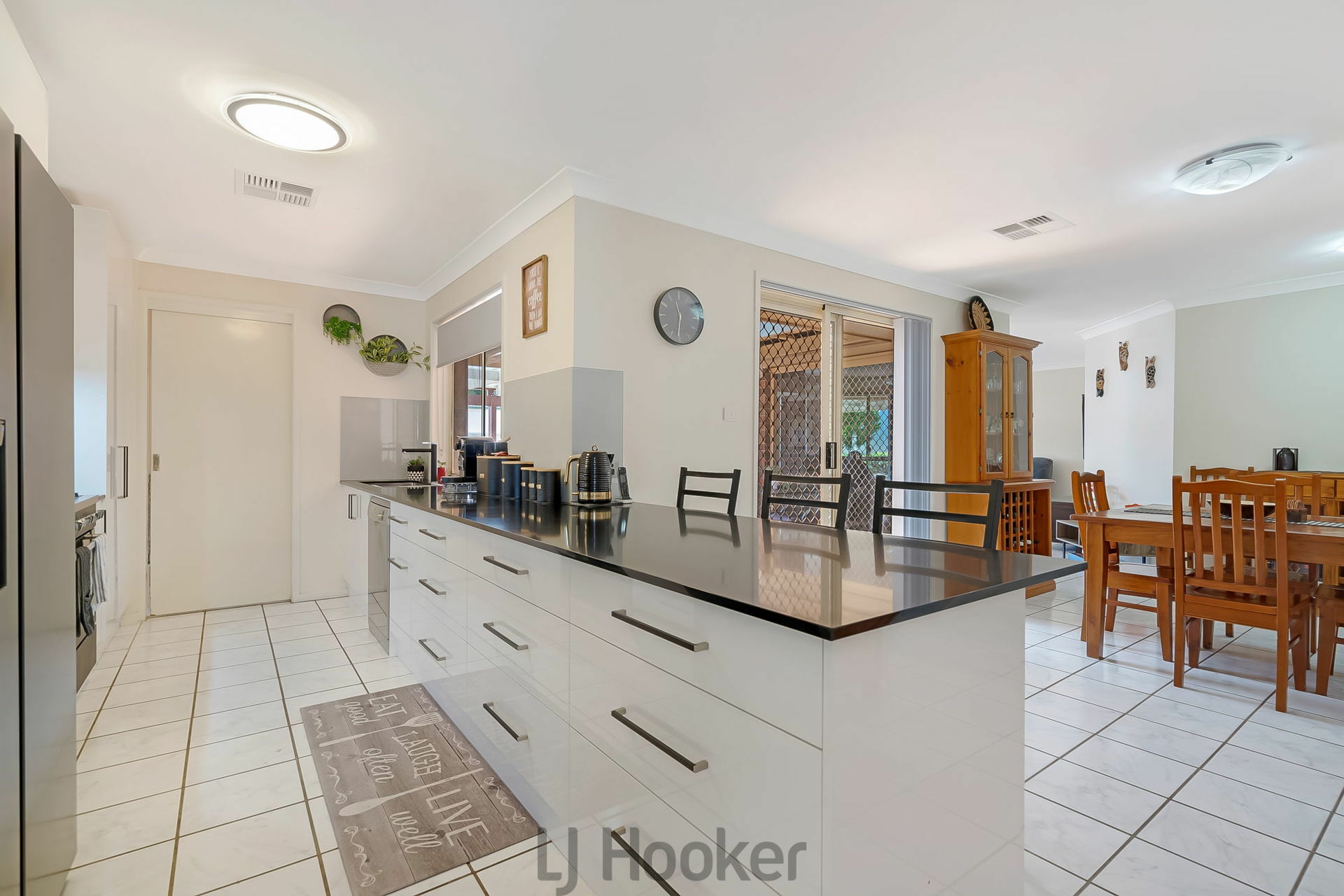 9 Nightingale Crescent, CAMERON PARK