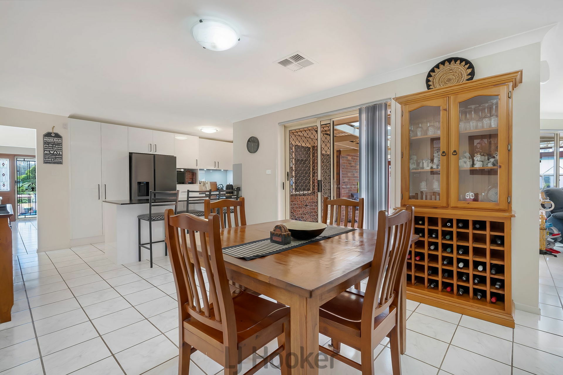 9 Nightingale Crescent, CAMERON PARK