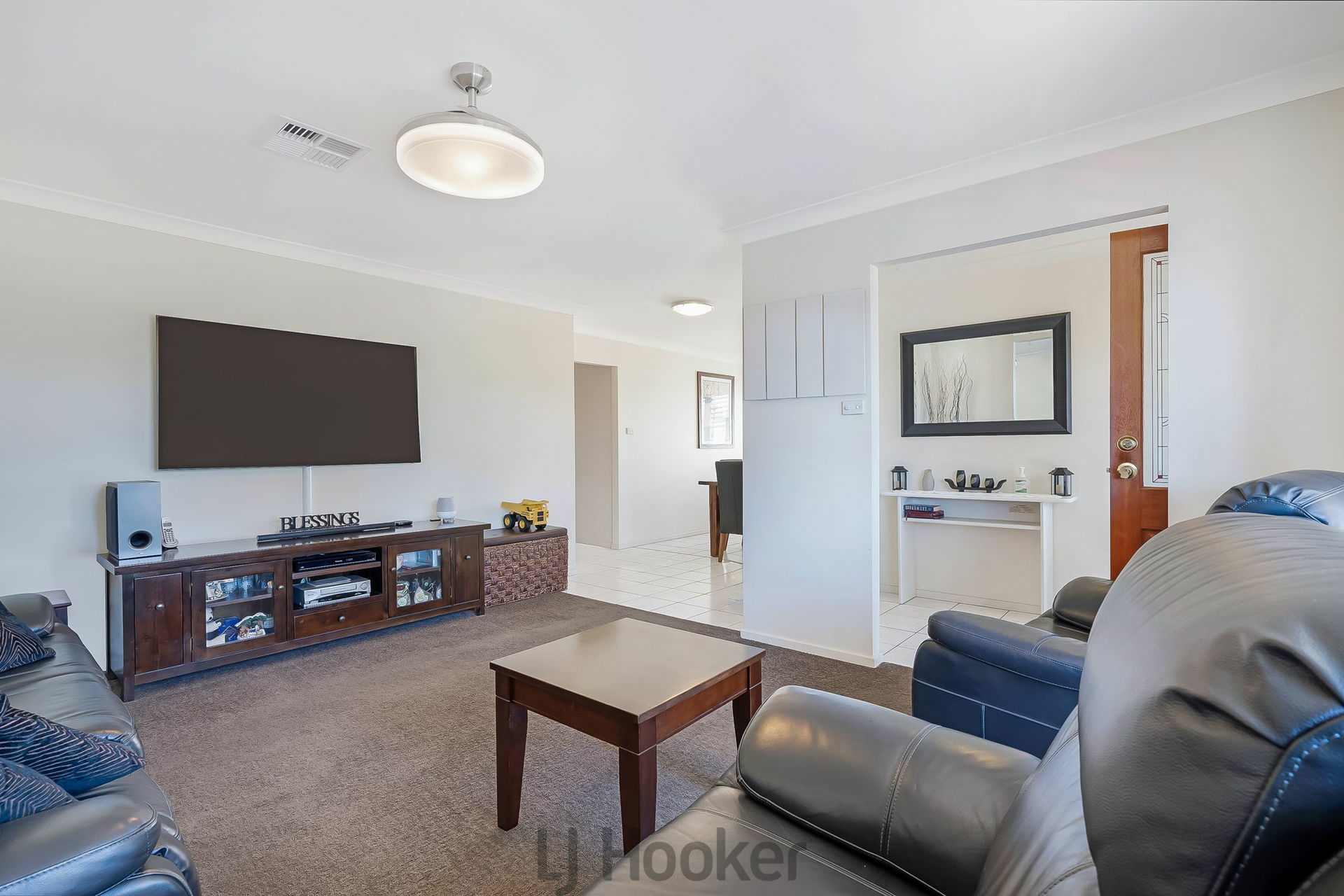 9 Nightingale Crescent, CAMERON PARK