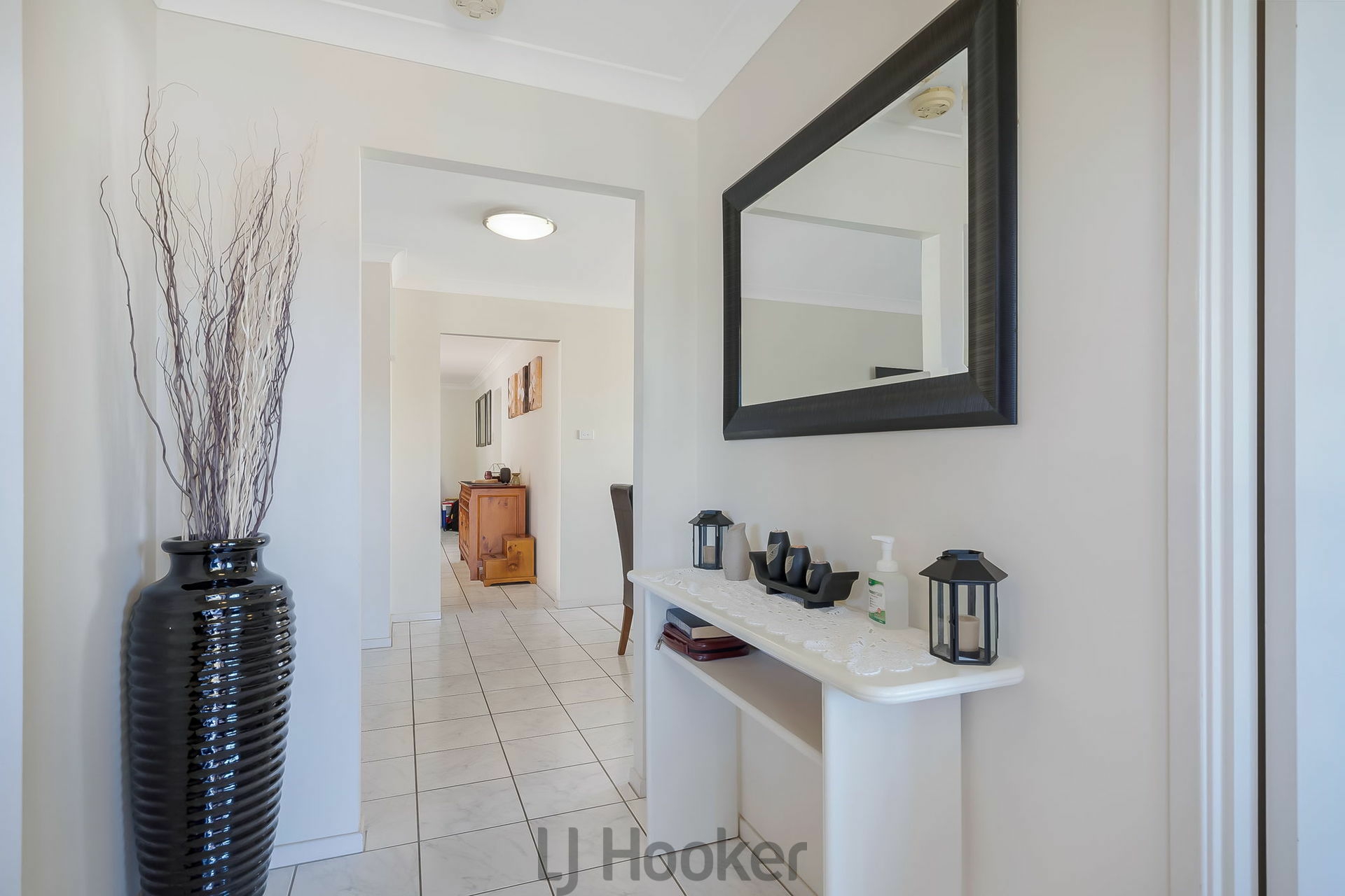 9 Nightingale Crescent, CAMERON PARK