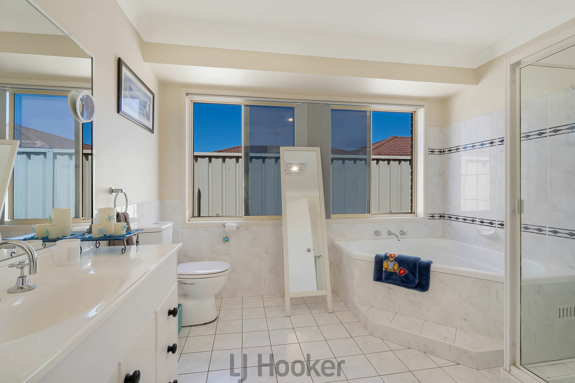9 Nightingale Crescent, CAMERON PARK