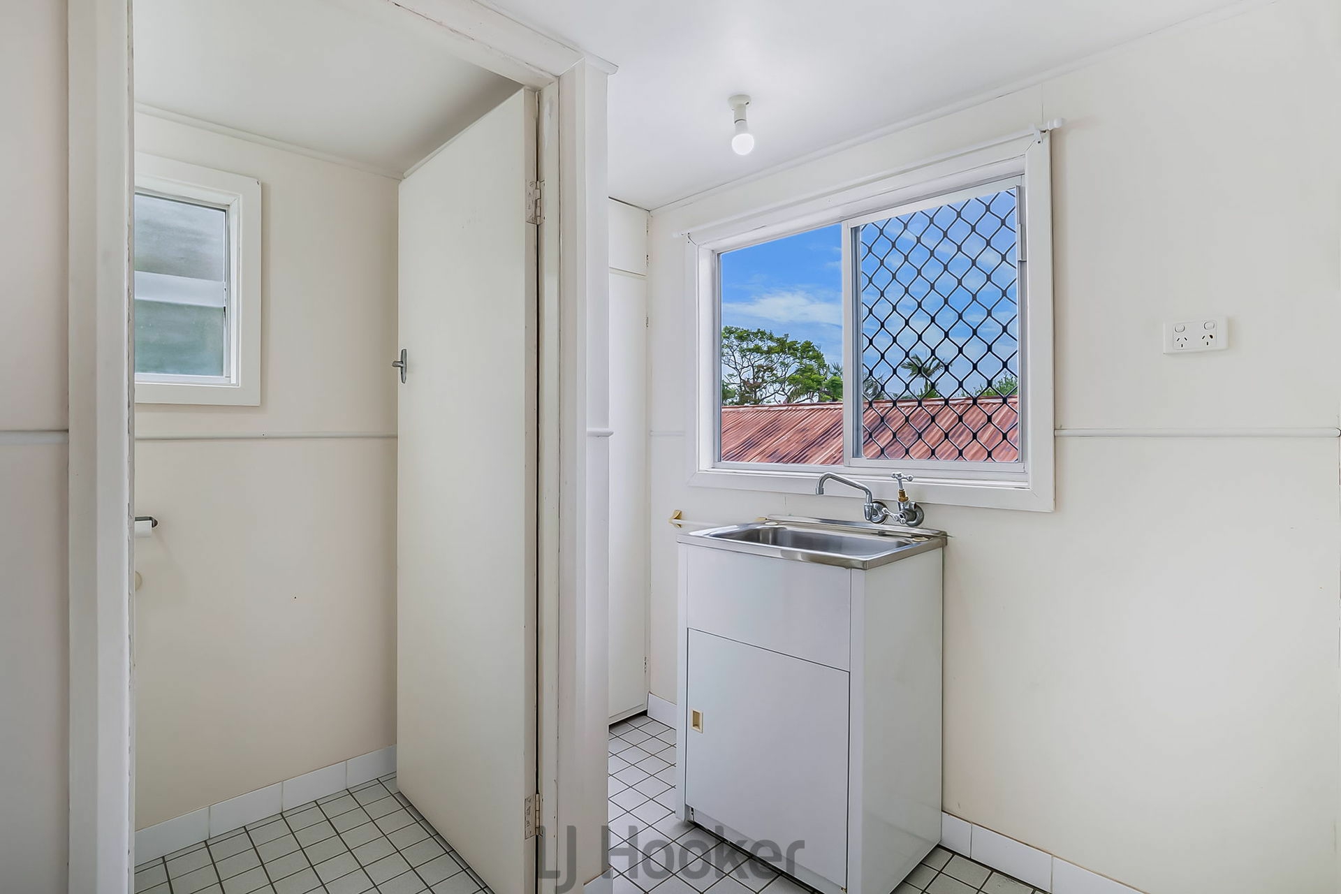 6 Elizabeth Street Fennell Bay NSW Property Details LJ Hooker