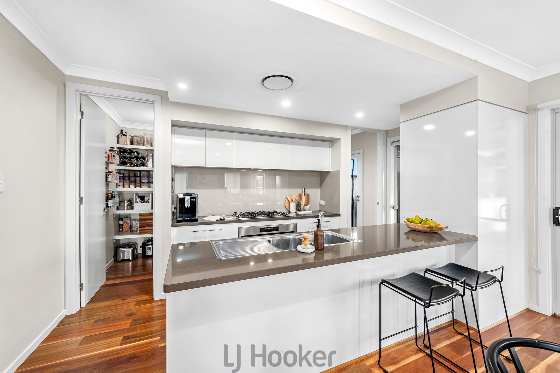5 Sonja Close, CAMERON PARK