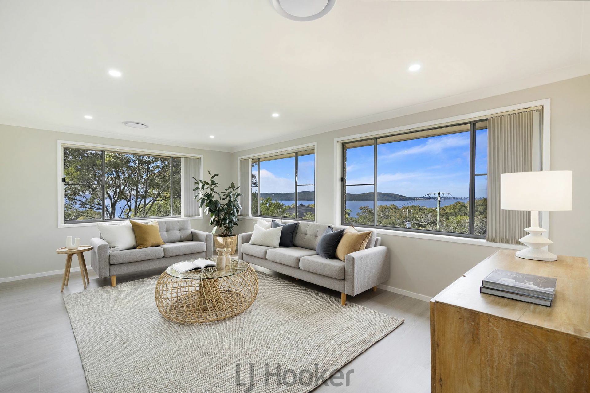 16 The Quarterdeck, CAREY BAY