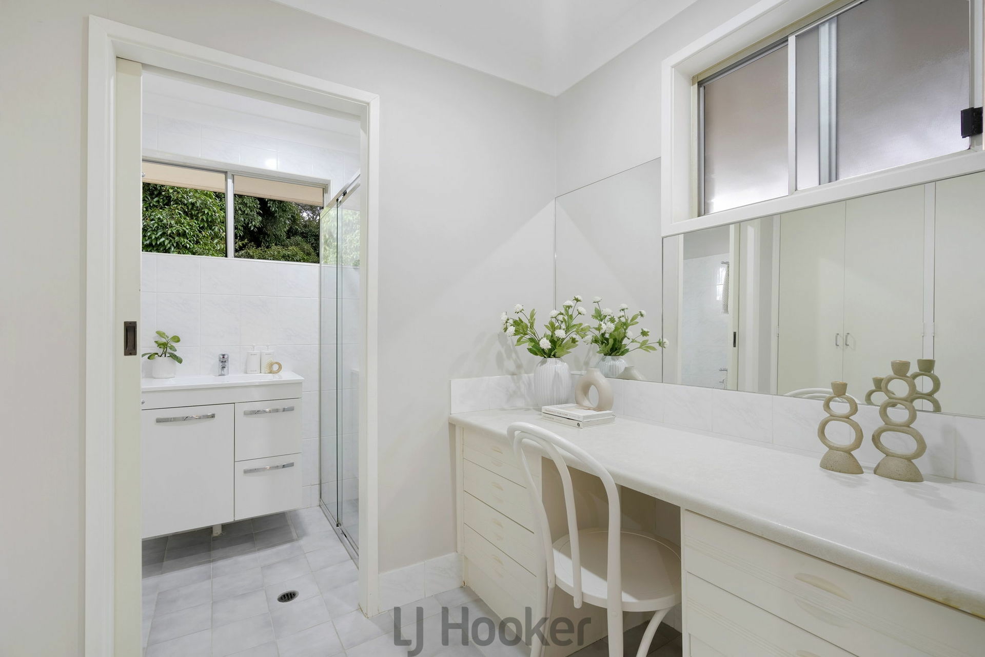 16 The Quarterdeck, CAREY BAY