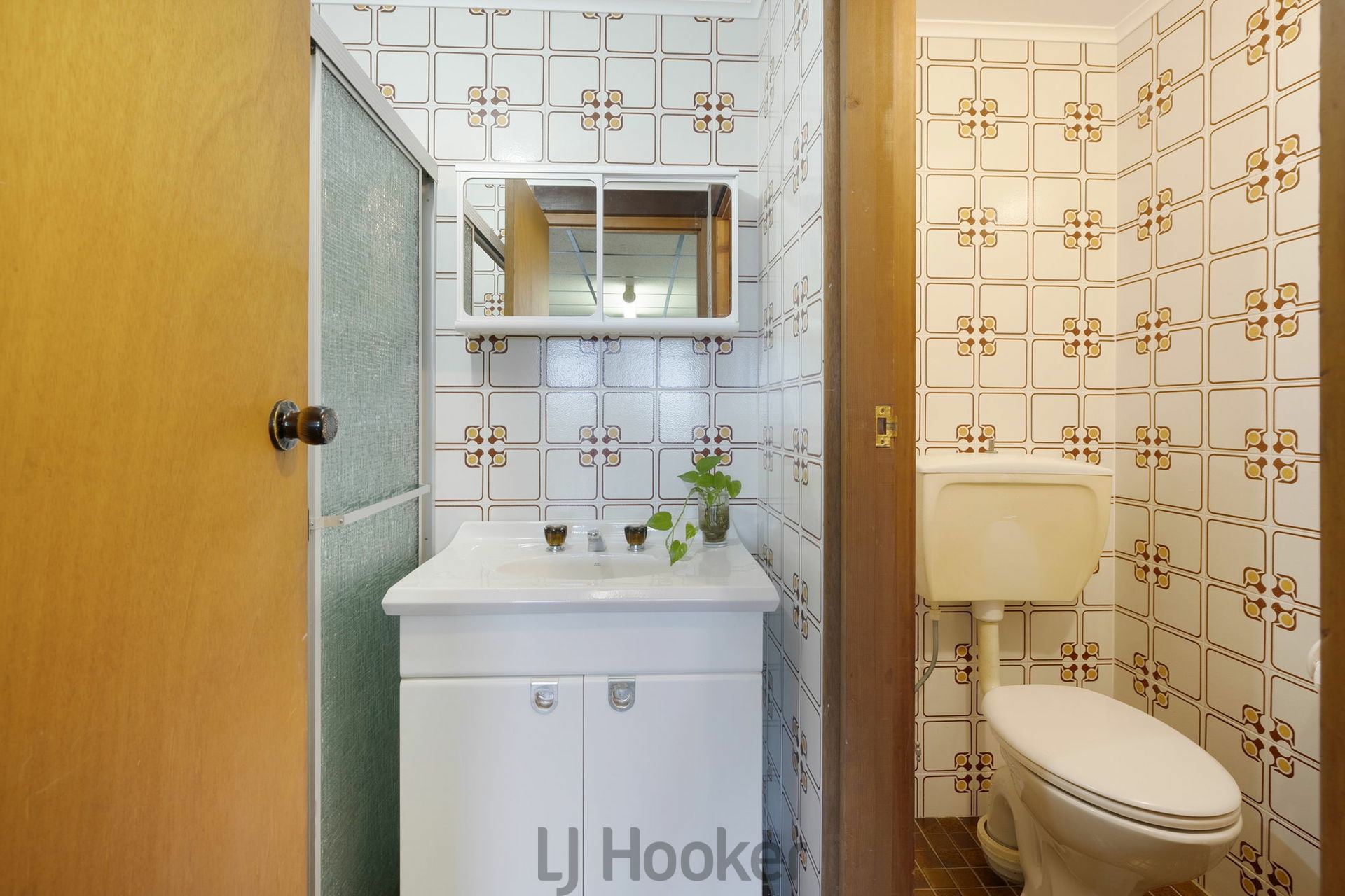 16 The Quarterdeck, CAREY BAY