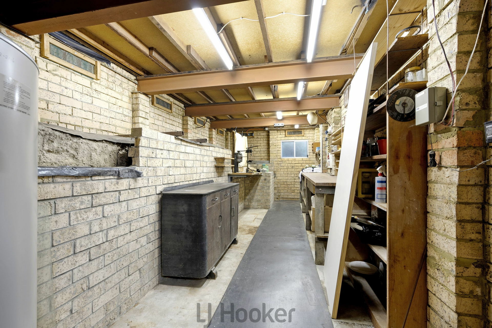 16 The Quarterdeck, CAREY BAY