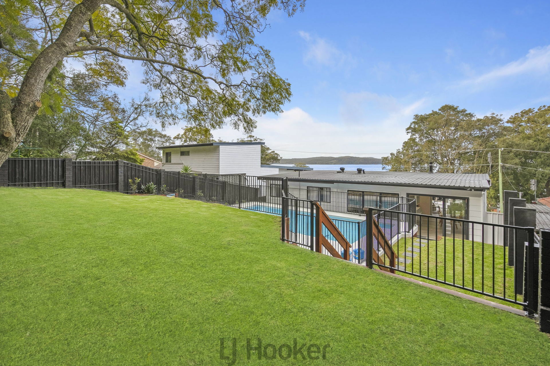191 Skye Point Road, COAL POINT