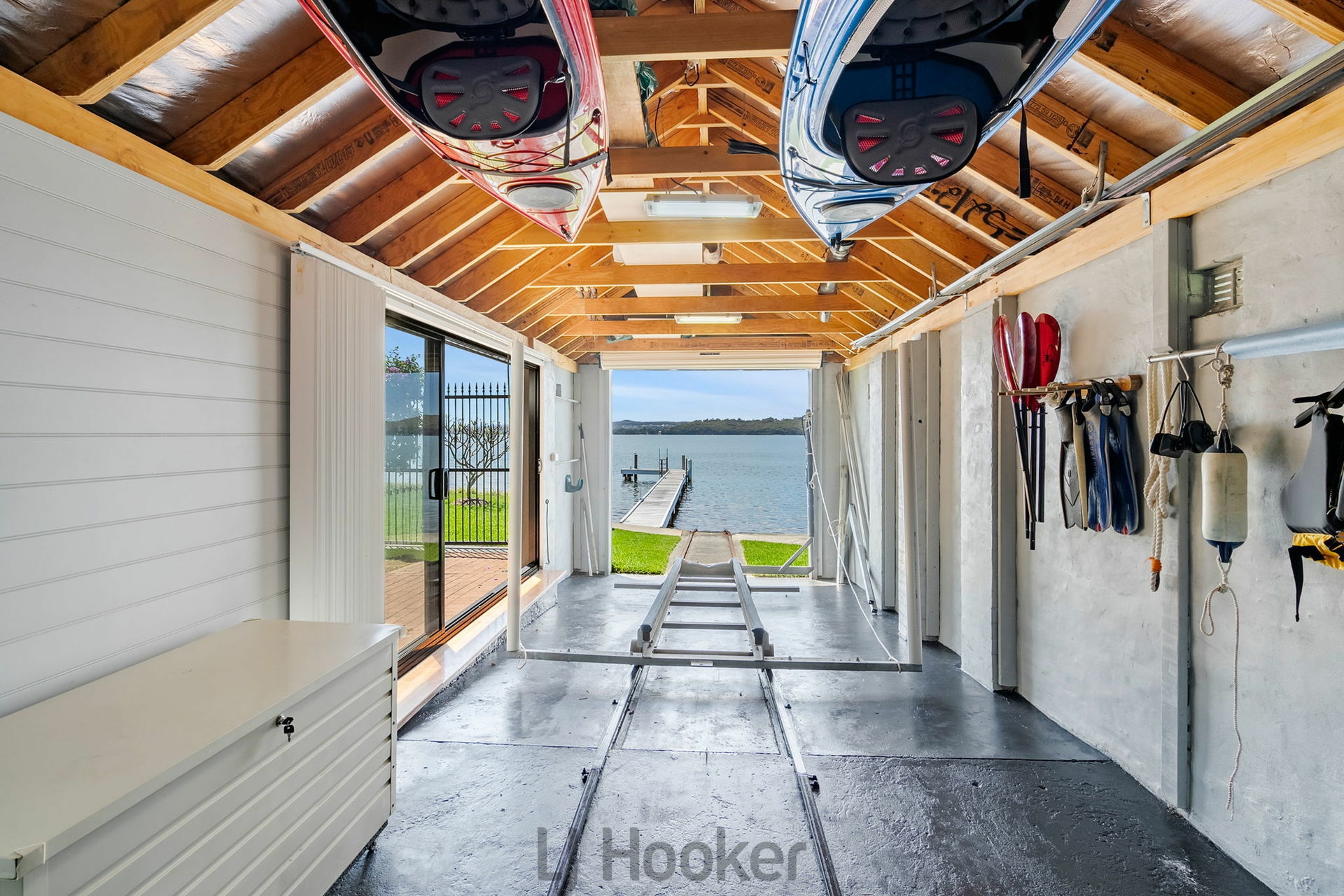 49 Excelsior Parade, CAREY BAY