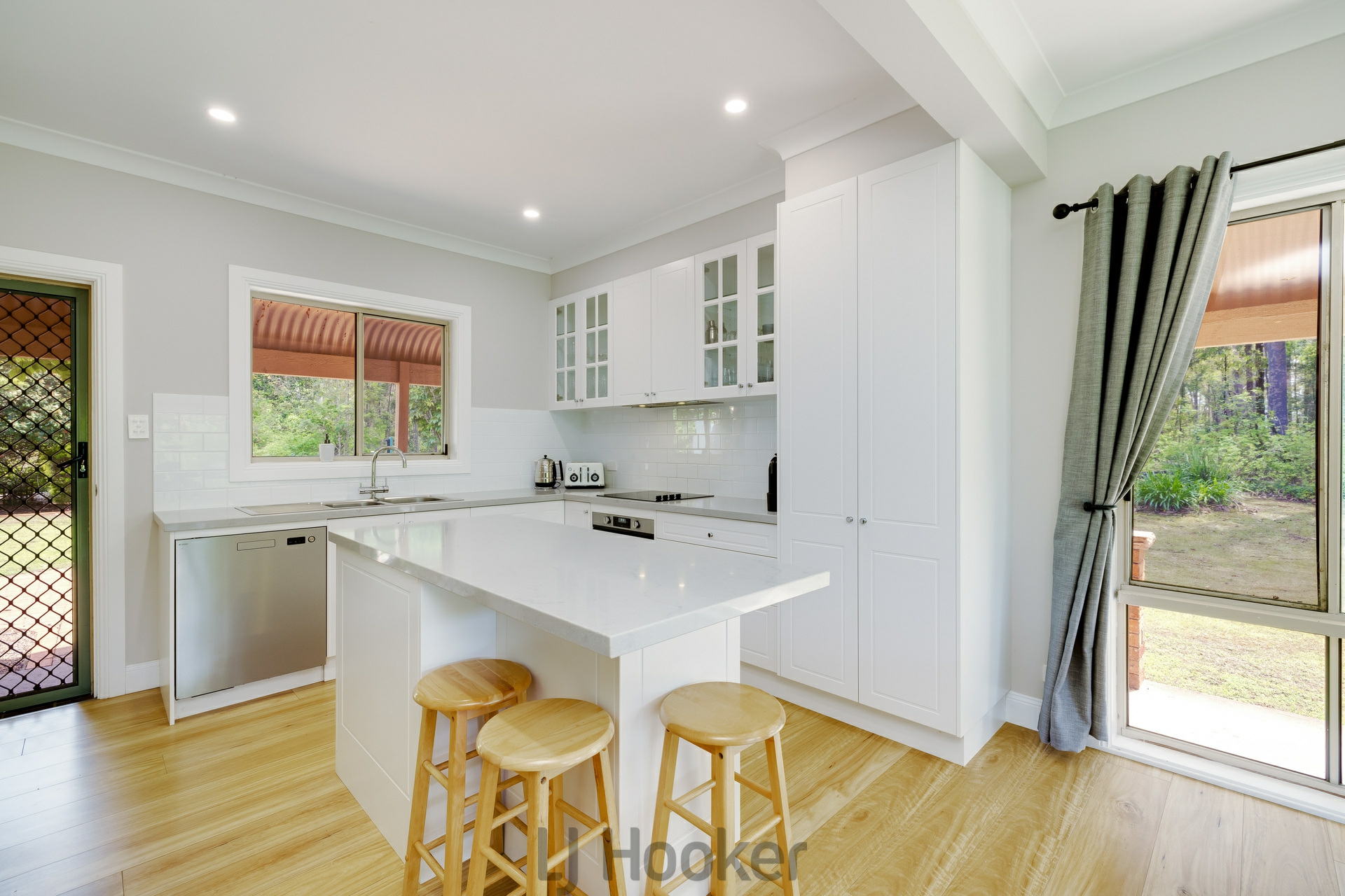 15 Mill Lane, QUORROBOLONG