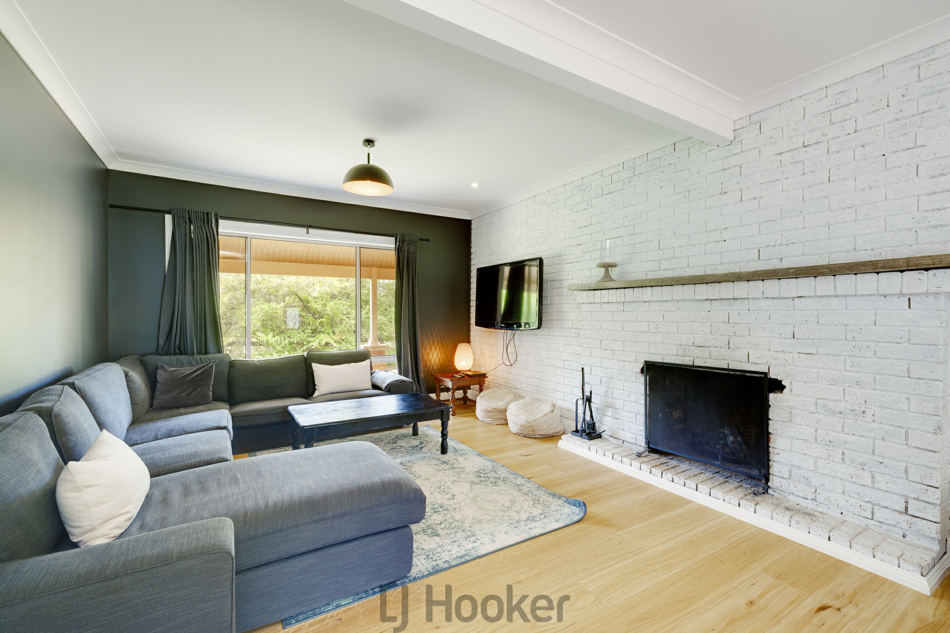 15 Mill Lane, QUORROBOLONG