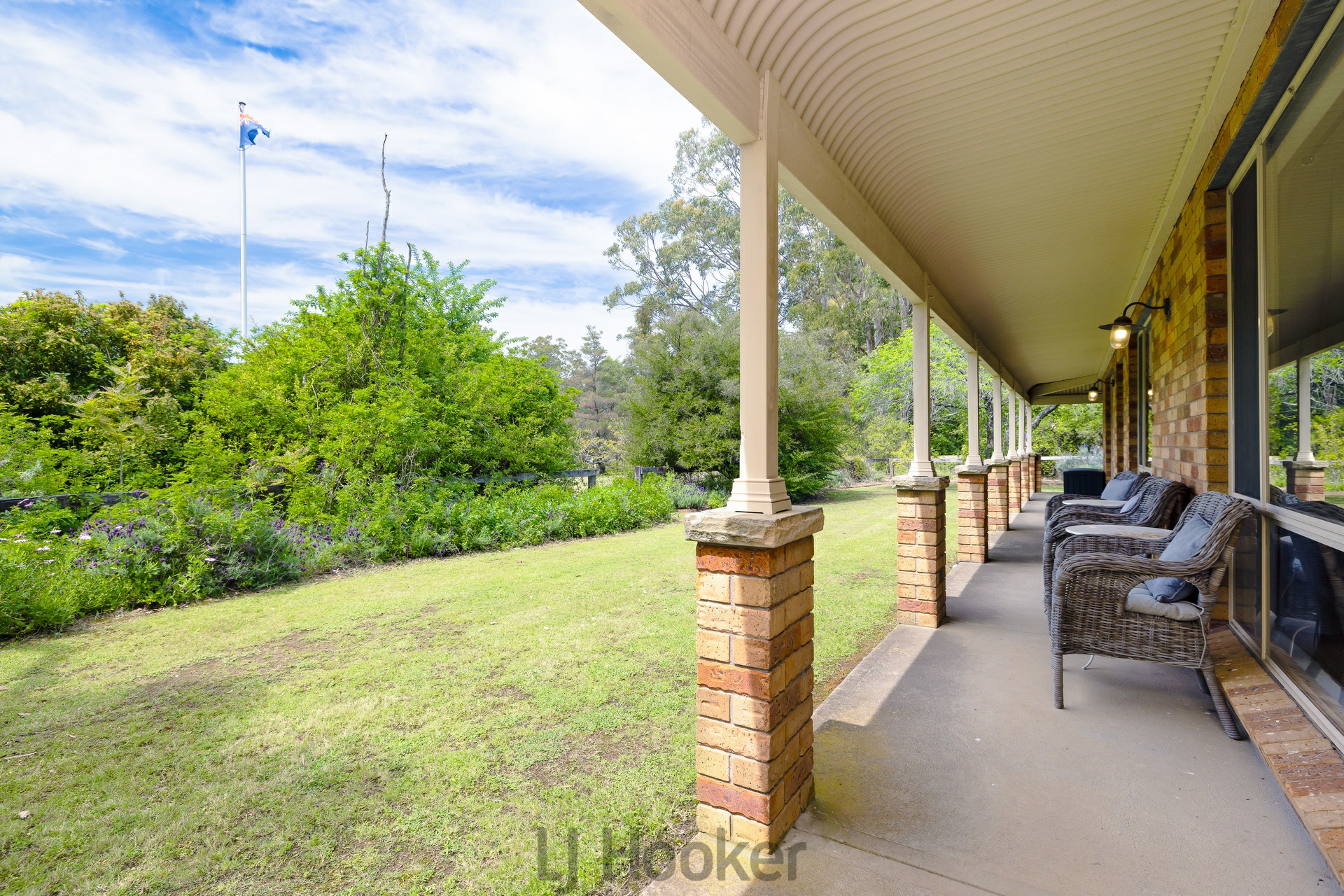15 Mill Lane, QUORROBOLONG