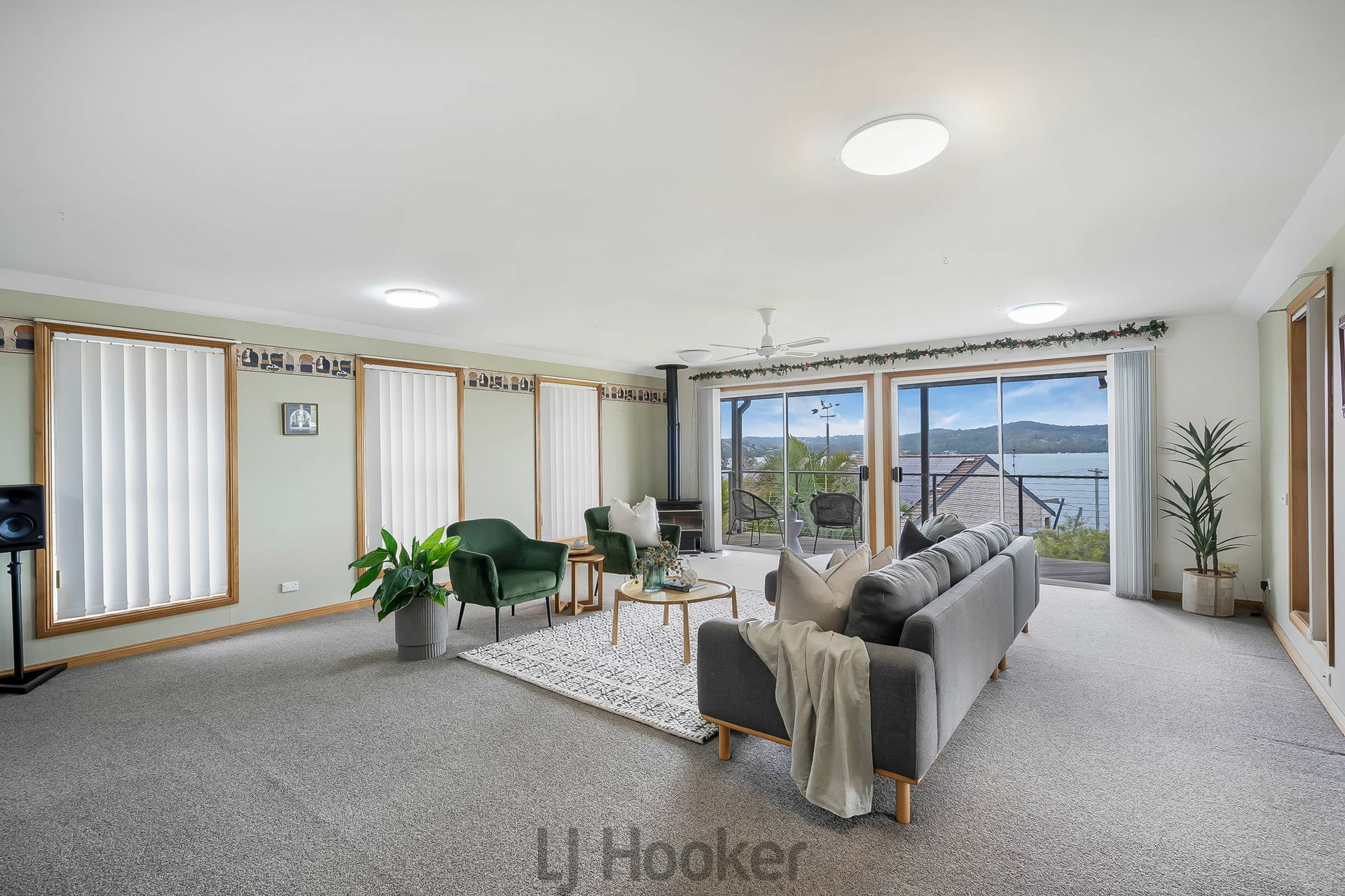 8 Berkeley Street, SPEERS POINT