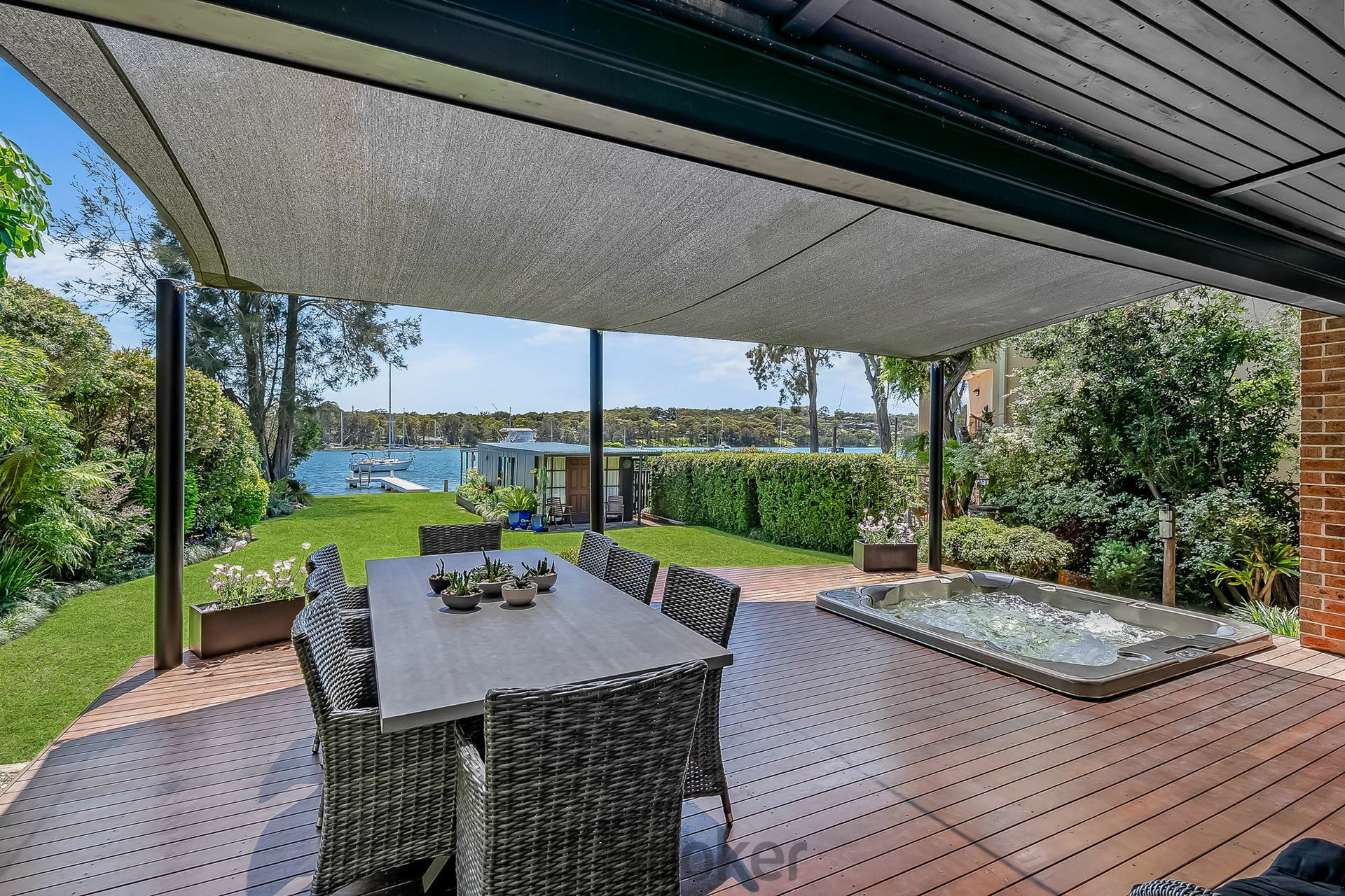 37 Dandaraga Road, BRIGHTWATERS