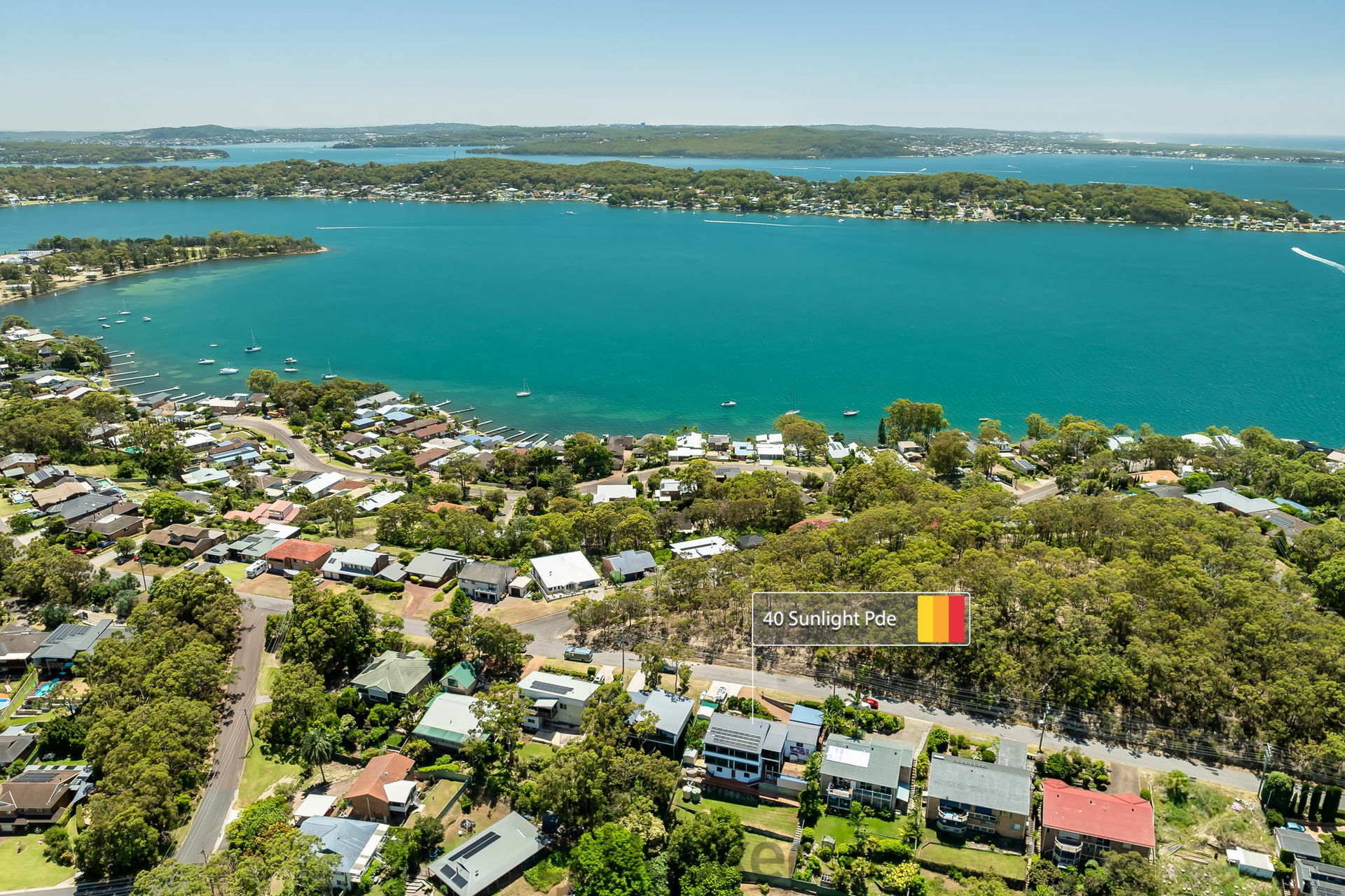 40 Sunlight Parade, FISHING POINT